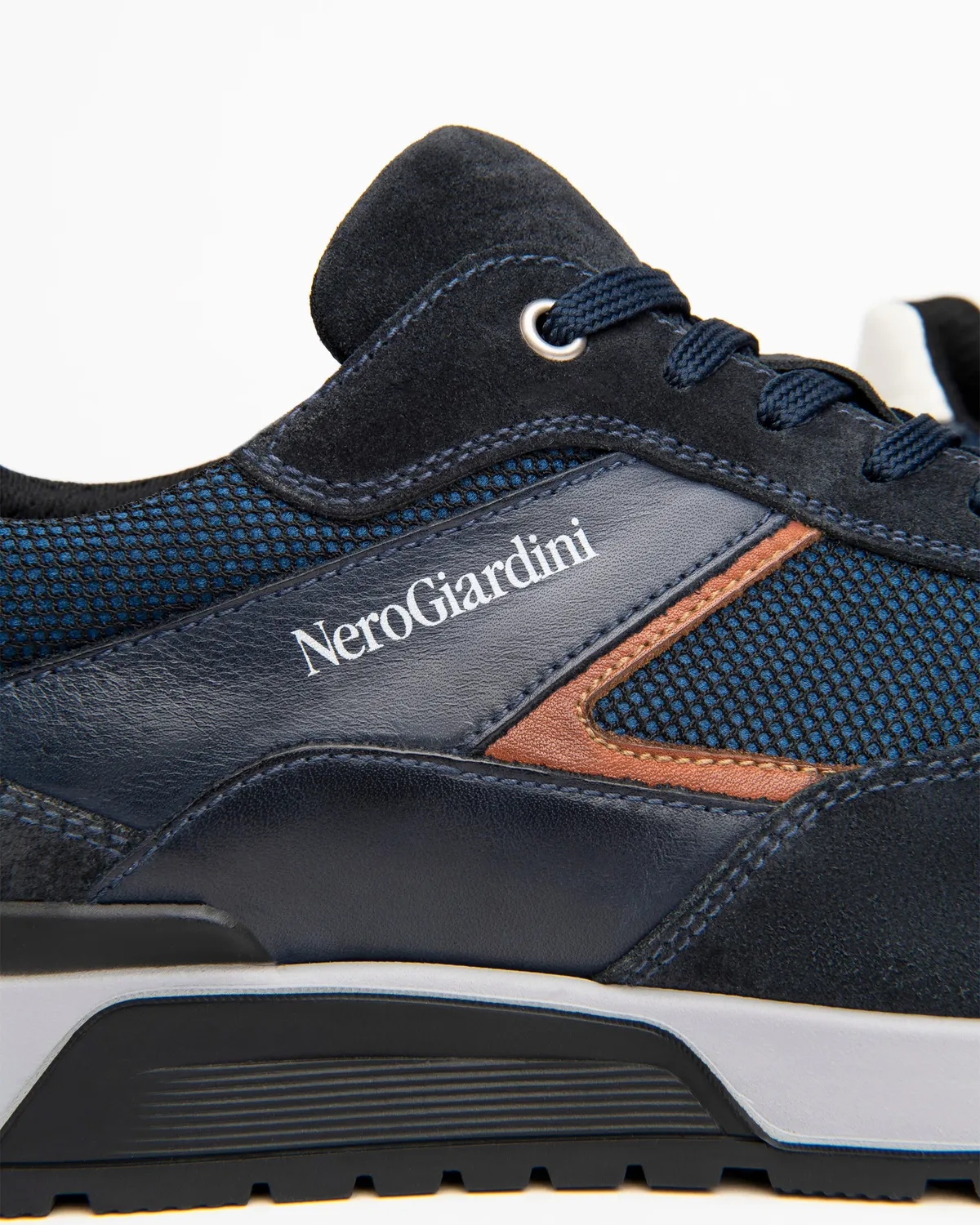 NeroGiardini Sneakers barbati piele intoarsa talpa 3cm