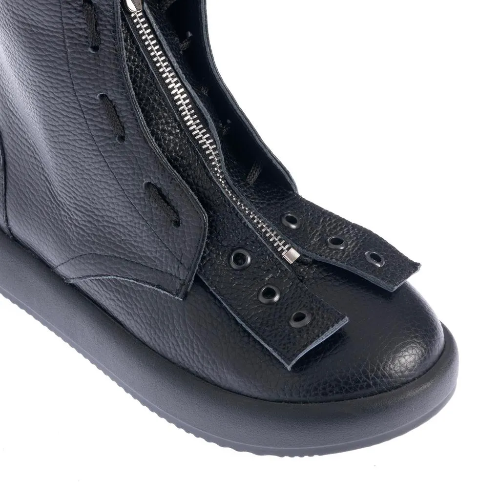 Ana Urbana Chiara ghete piele negre barefoot