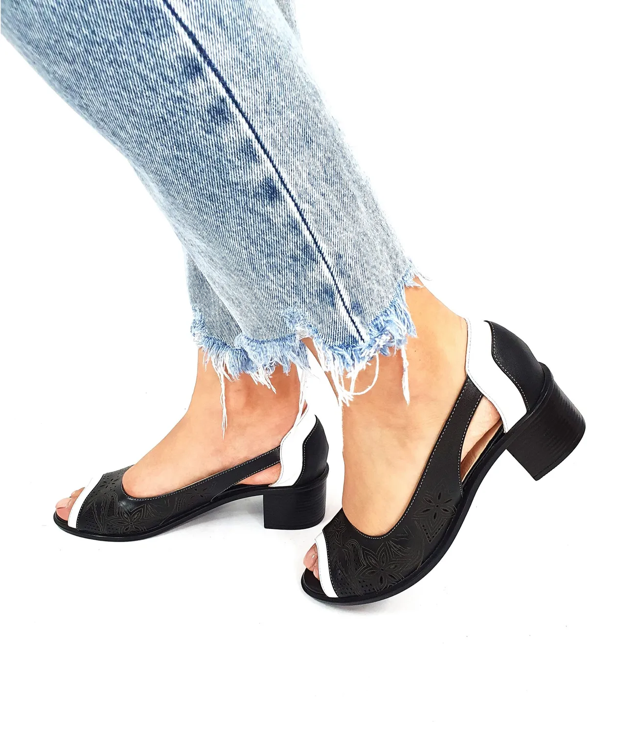 Catinca Shoes T1 NA sandale dama negru alb piele