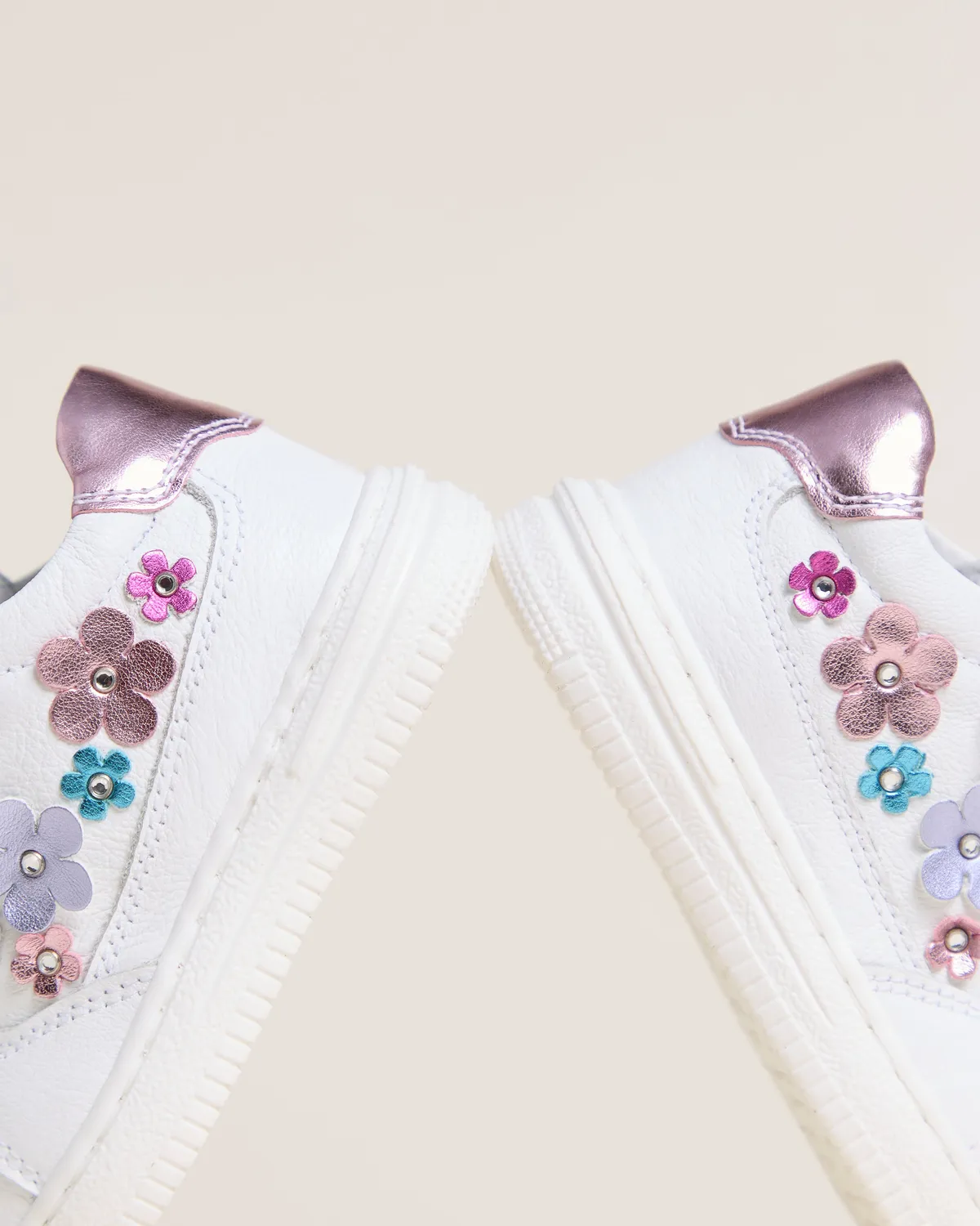 NeroGiardini Junior sneakers fete piele usoare