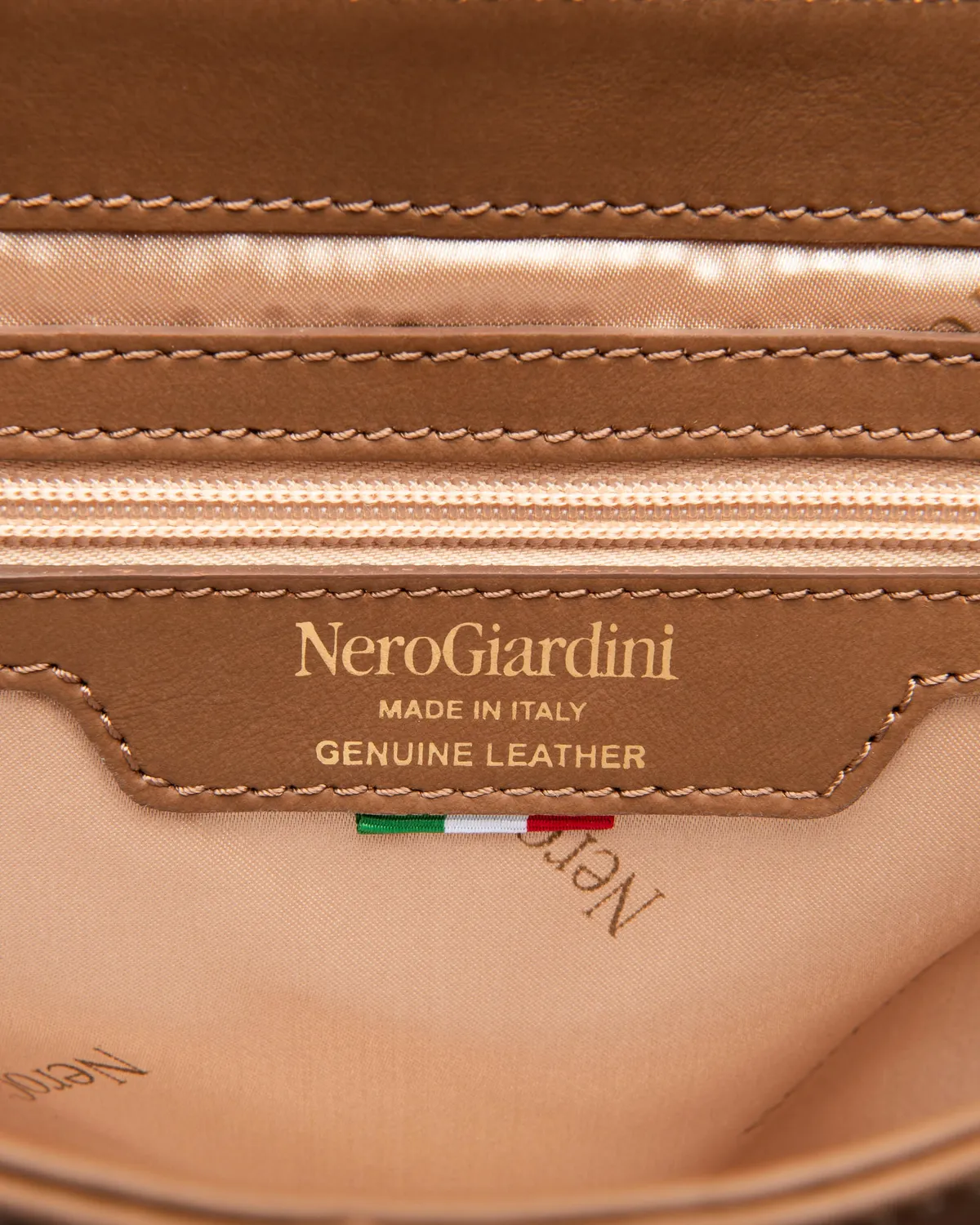 NeroGiardini geanta piele dama crossbody eleganta