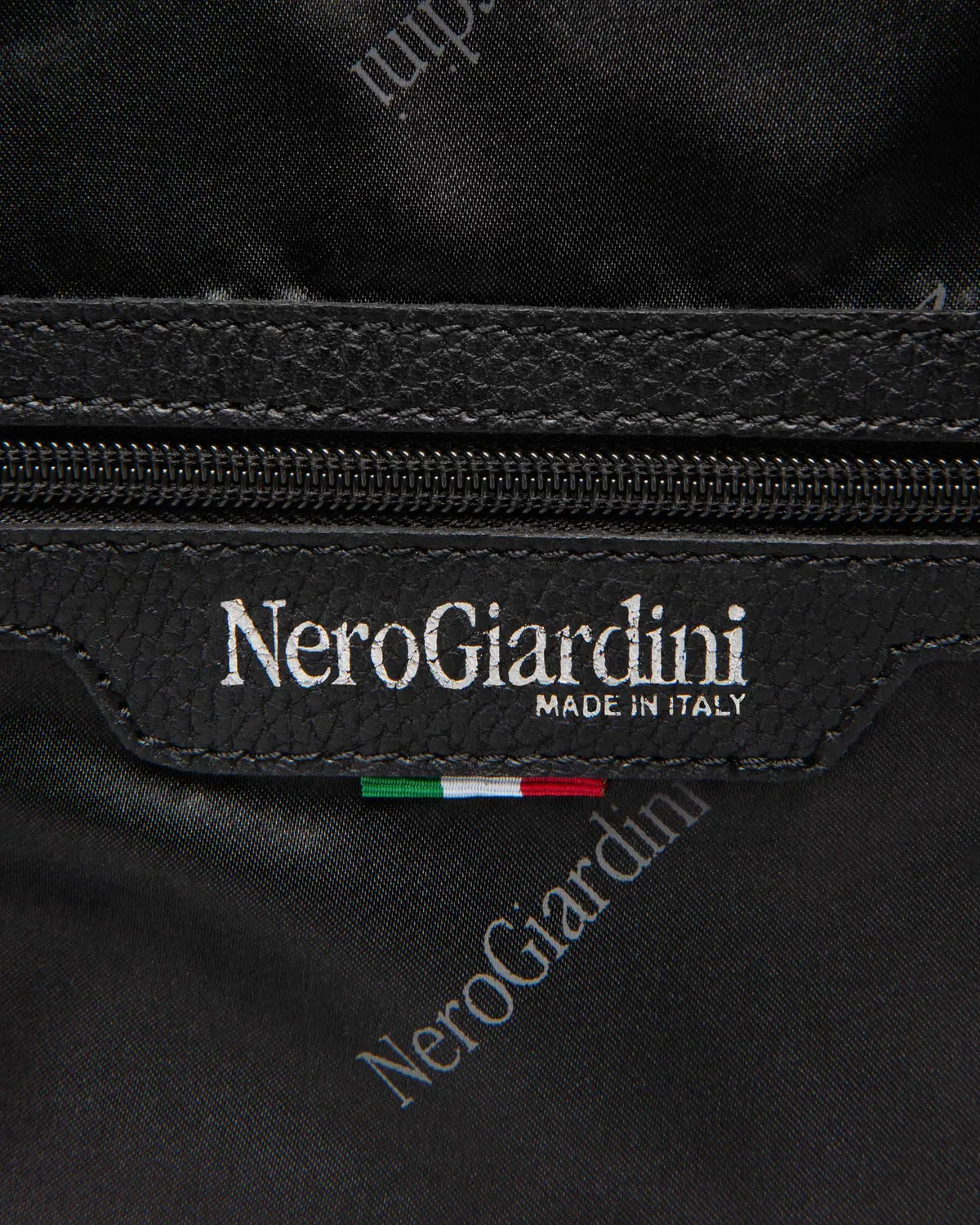 NeroGiardini Rucsac Dama Material Tehnic Mic Elegant