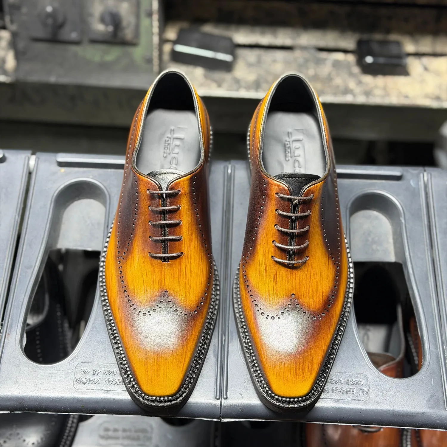 Lucas Shoes Elegant 906 pantofi yellow patina piele naturala