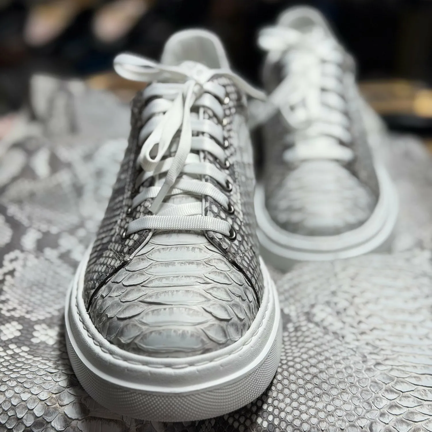Lucas Shoes 510 Chile Python sneakers albi piele naturală