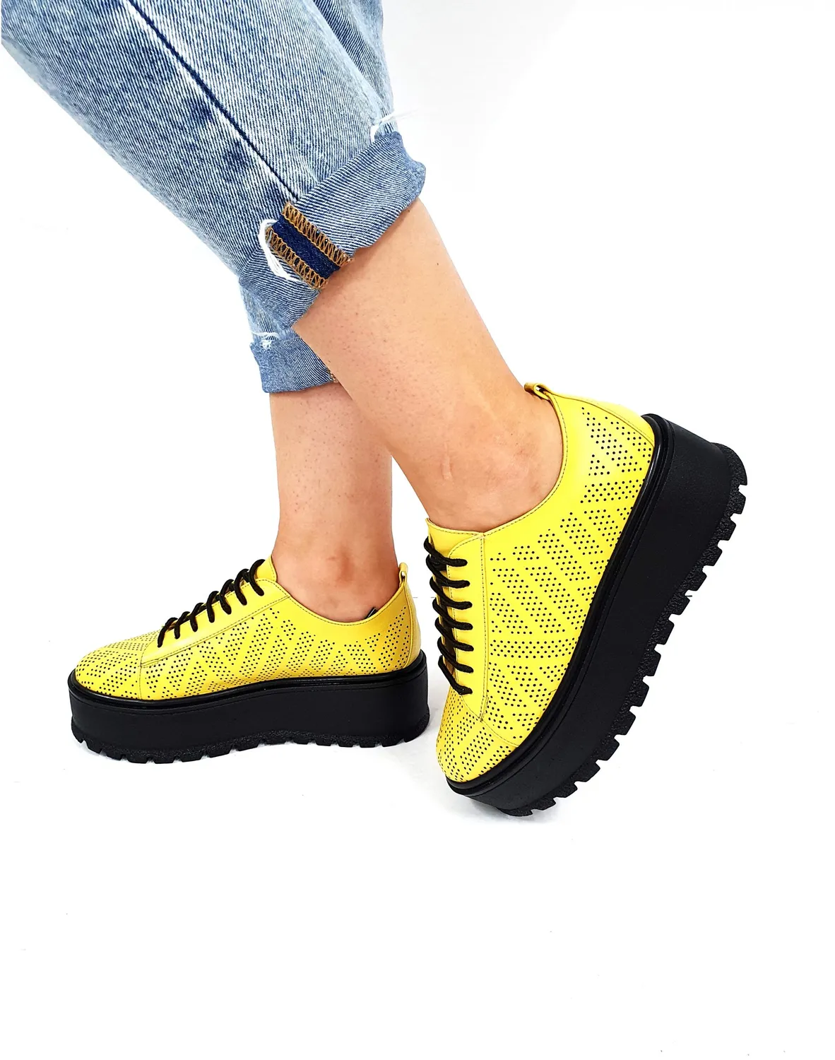 Catinca Shoes XP3 G pantofi dama galben perforati