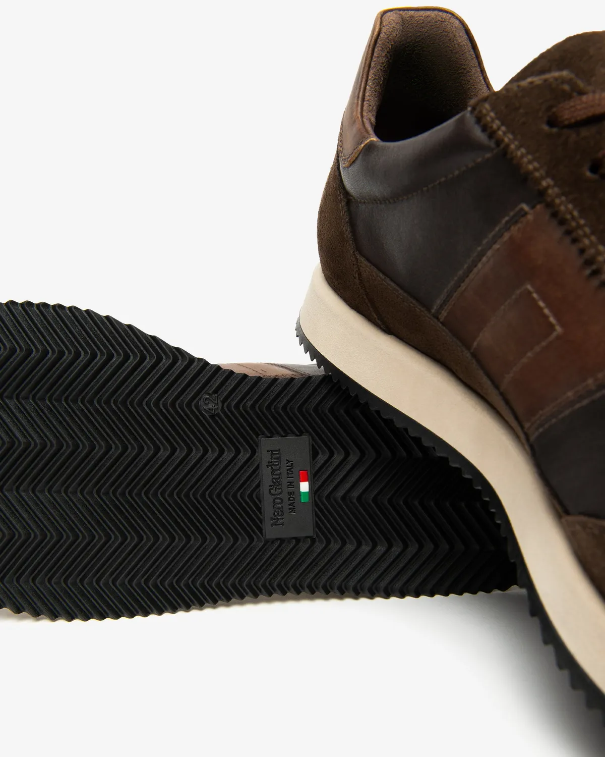 NeroGiardini sneakers barbati piele nabuc toamna