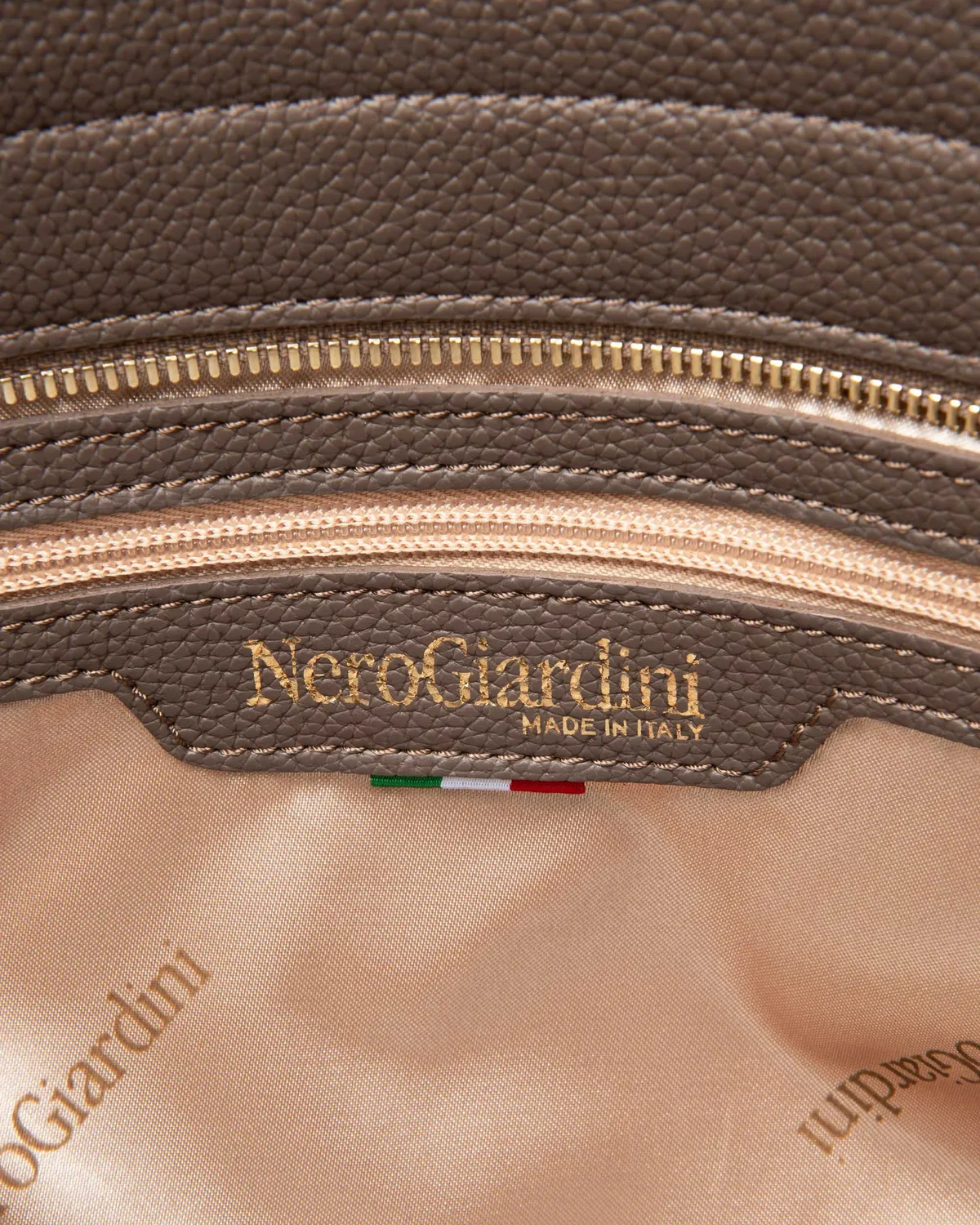 Geanta tote NeroGiardini dama material tehnic