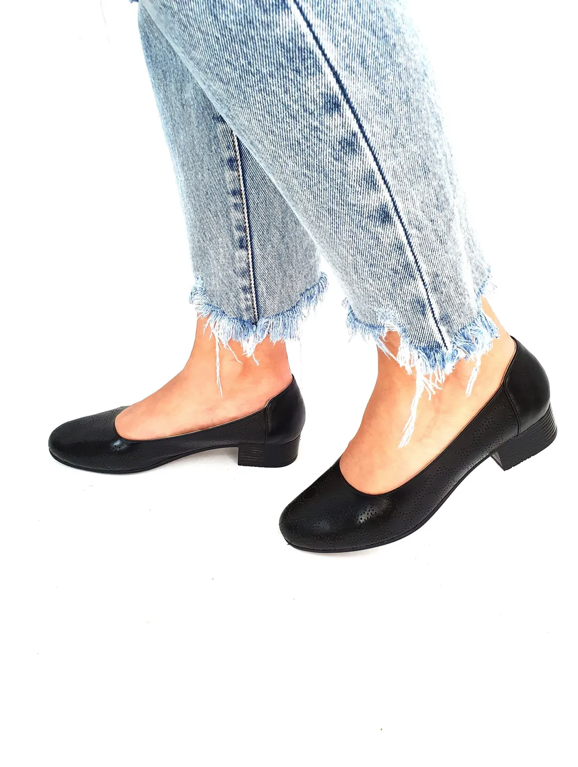 Catinca Shoes T9 N pantofi dama piele neagra perforata