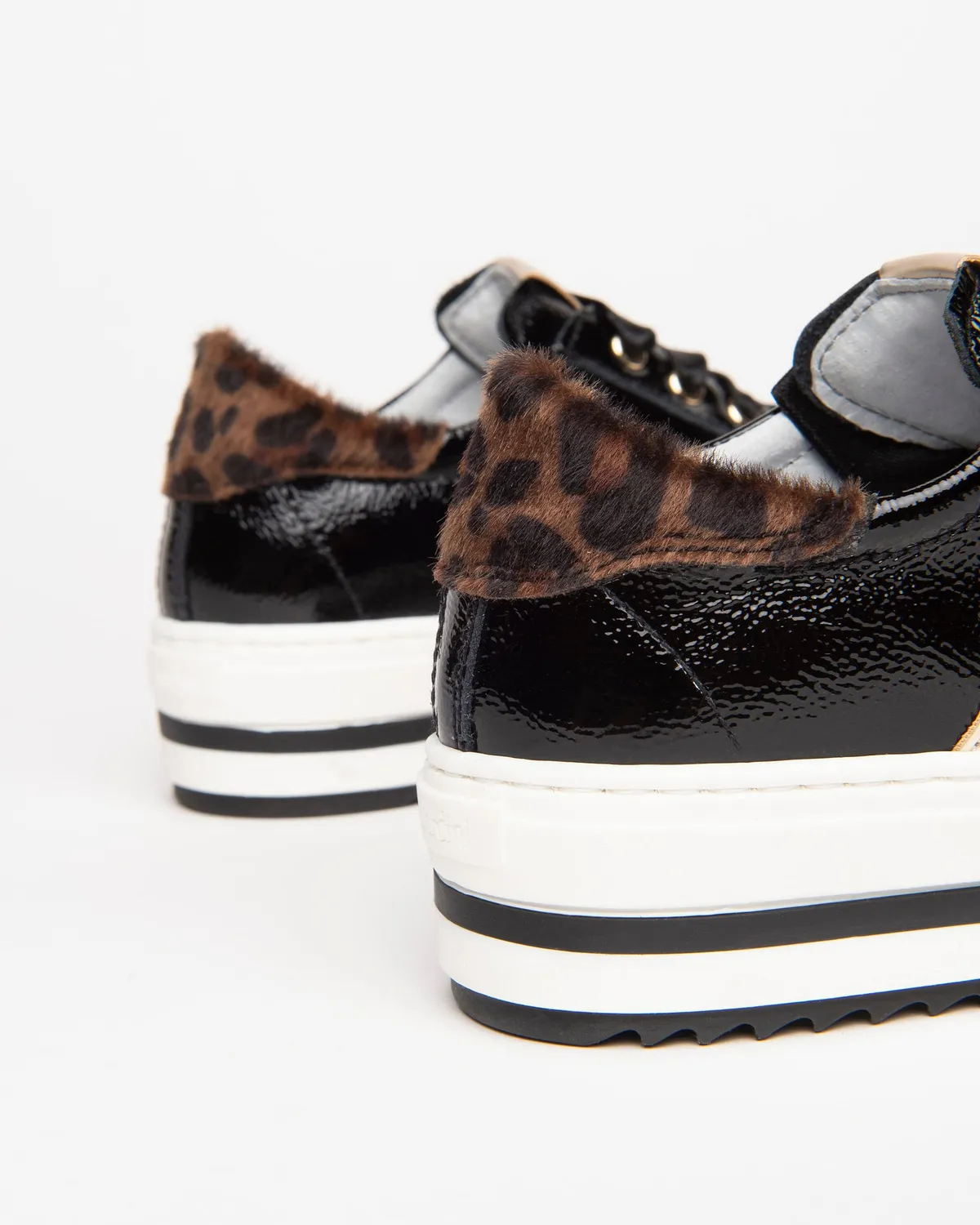 NeroGiardini sneakers lac fete cu siret satinat