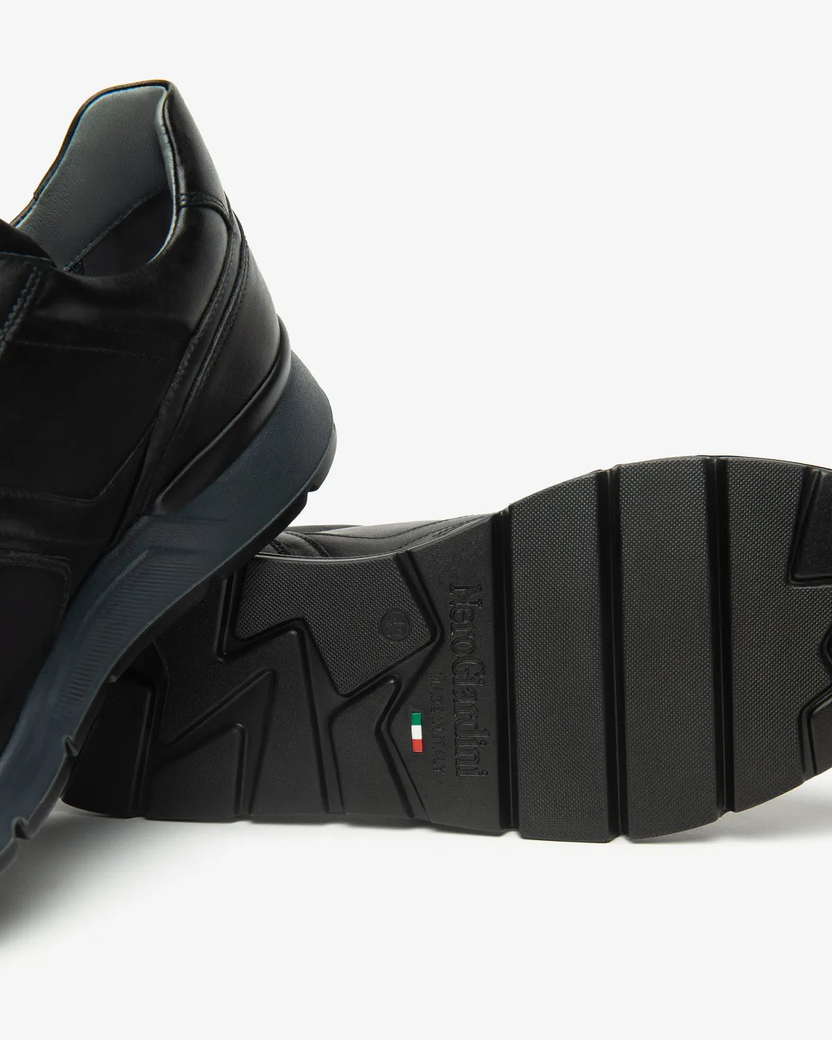 Sneakers bărbați piele NeroGiardini comozi