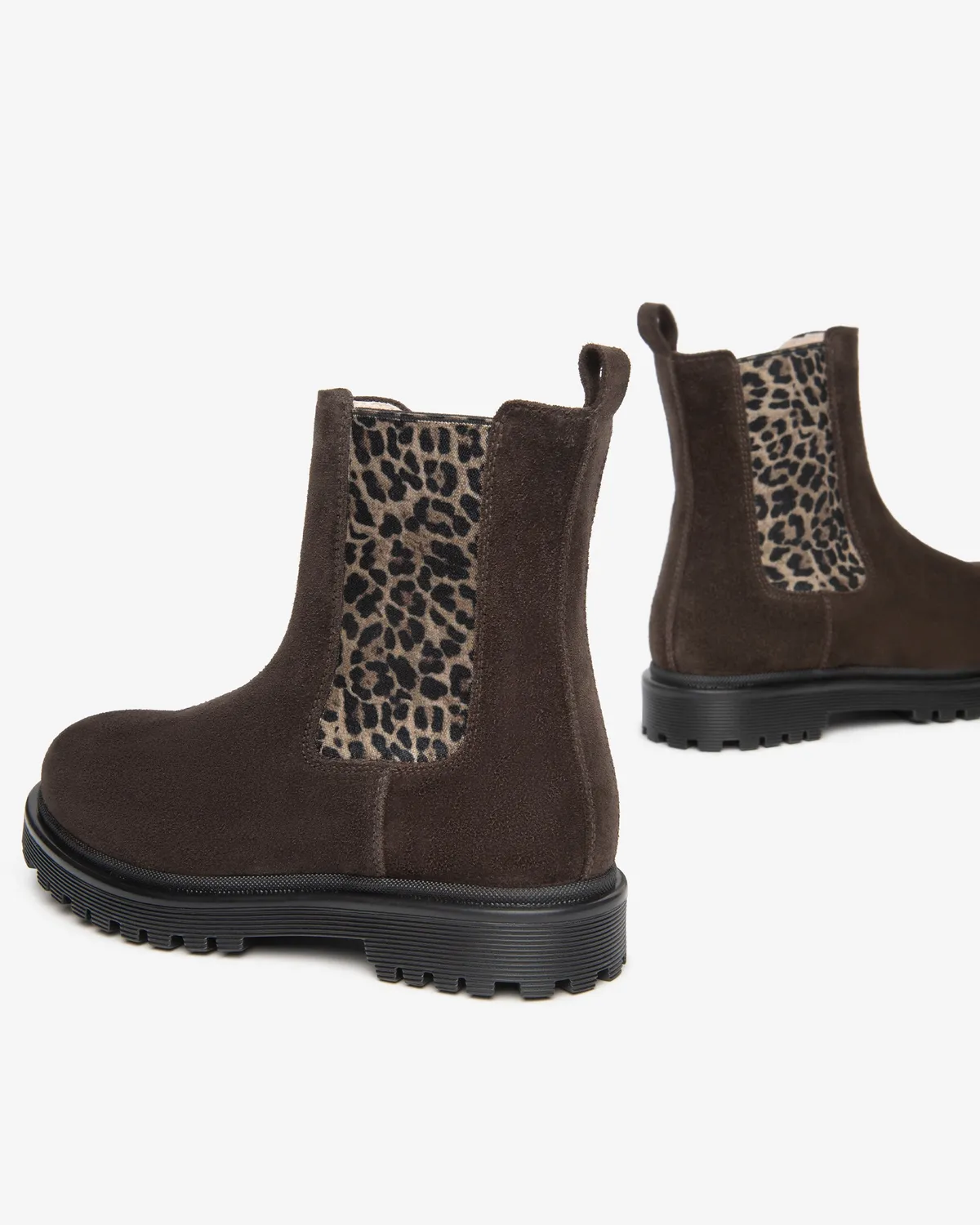 NeroGiardini ghetute fete piele intoarsa animal print