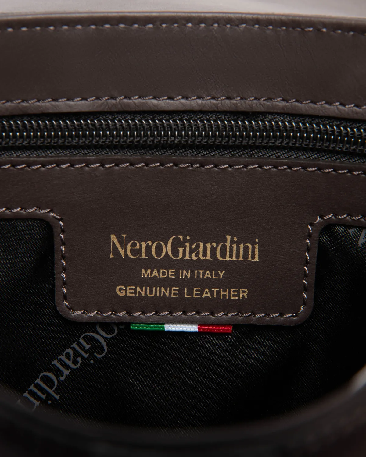 NeroGiardini geanta crossbody piele dama eleganta