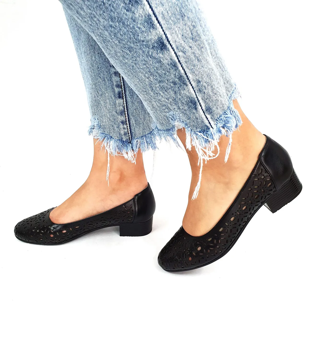 Catinca Shoes T10 N pantofi dama piele negru perforat