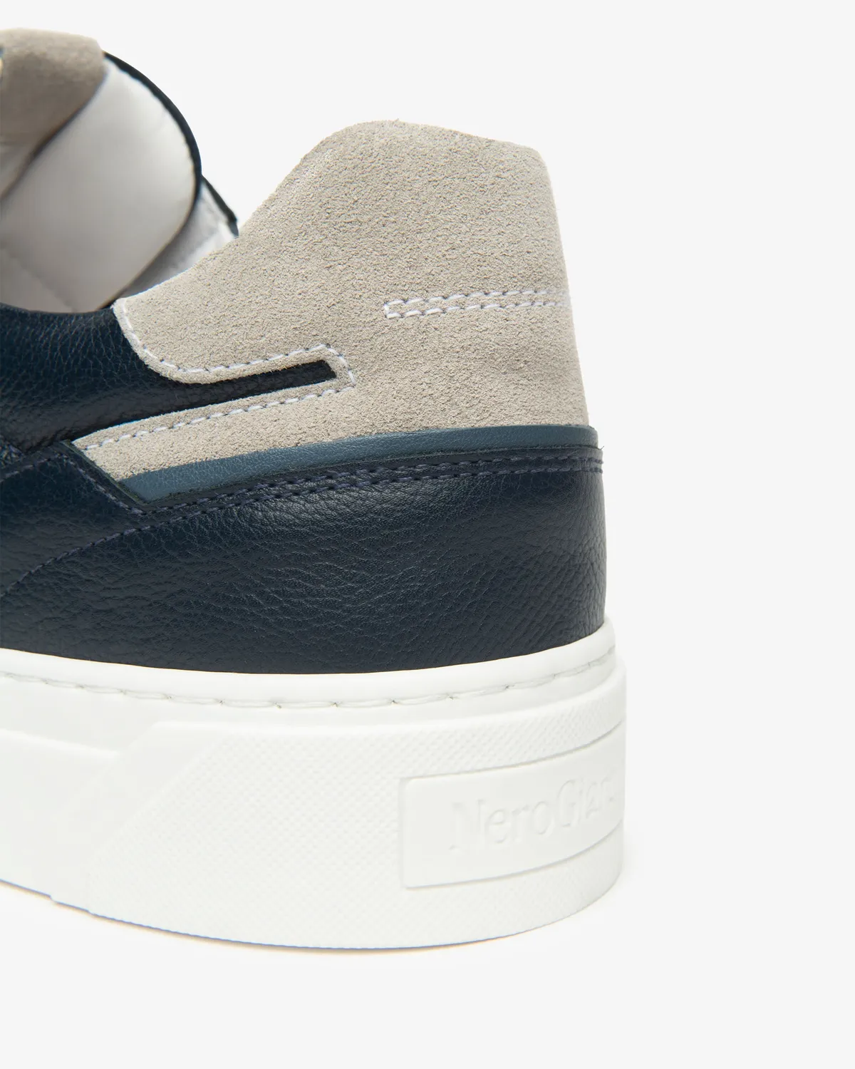 NeroGiardini Sneakers Barbati Piele Must Have