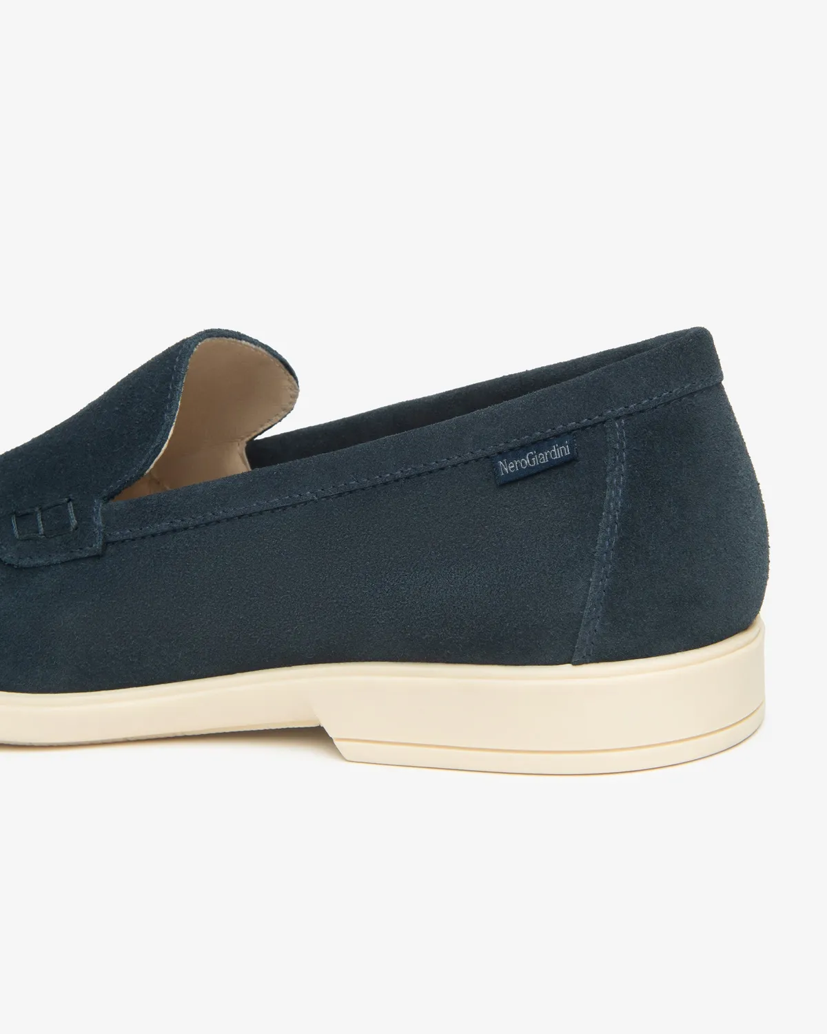 NeroGiardini mocasini piele intoarsa barbati eleganti