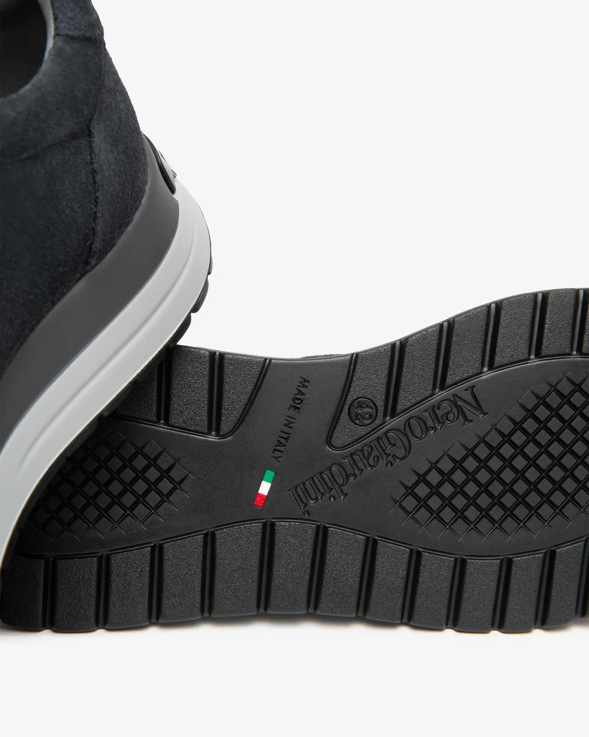 NeroGiardini sneakers bărbați piele întoarsă