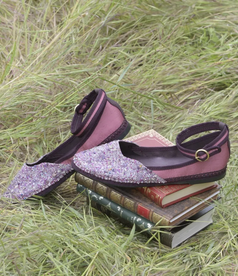 Flagelus Courts Mule Cristal Garnet balerini matase