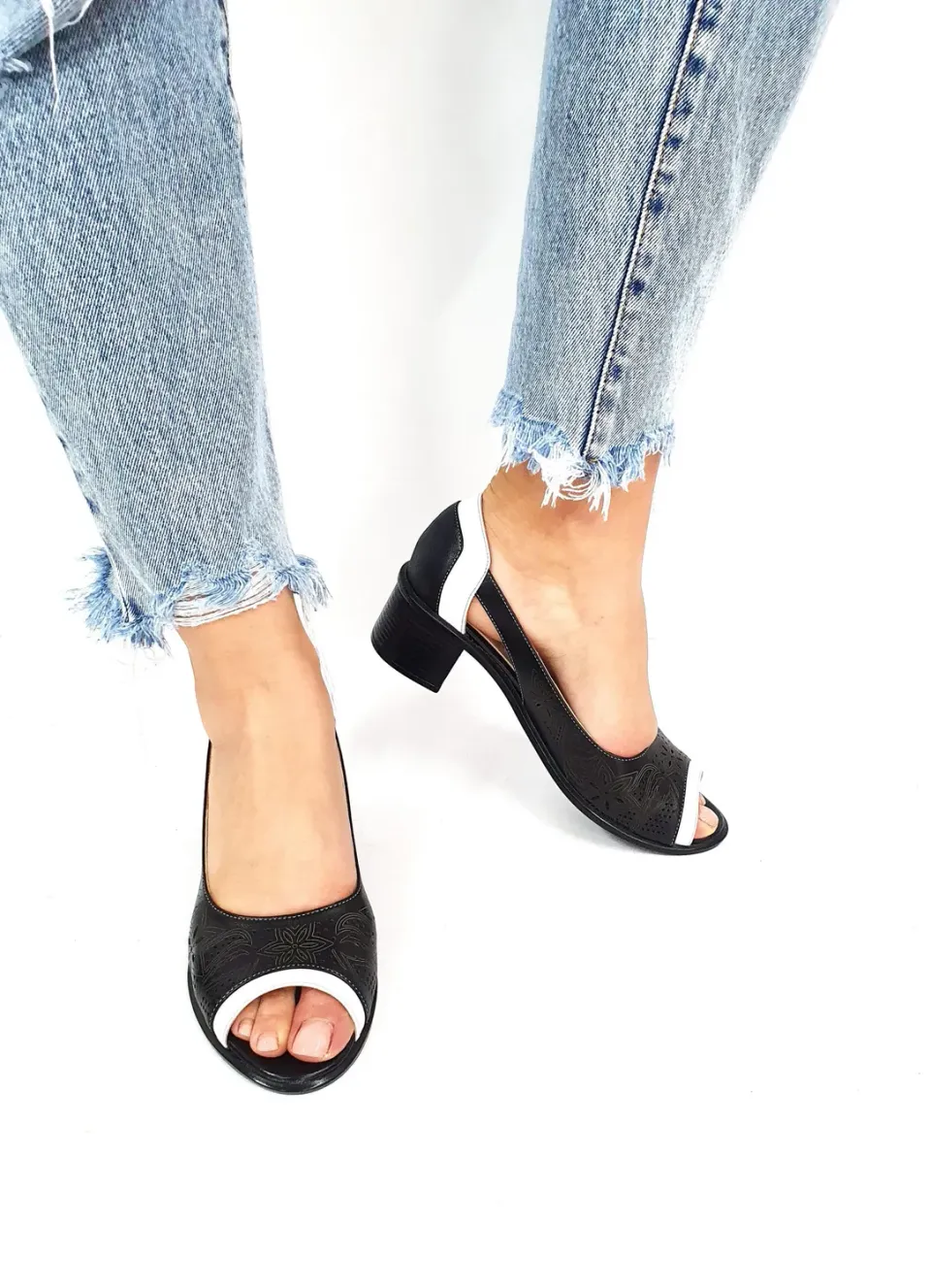 Catinca Shoes T1 NA sandale dama negru alb piele