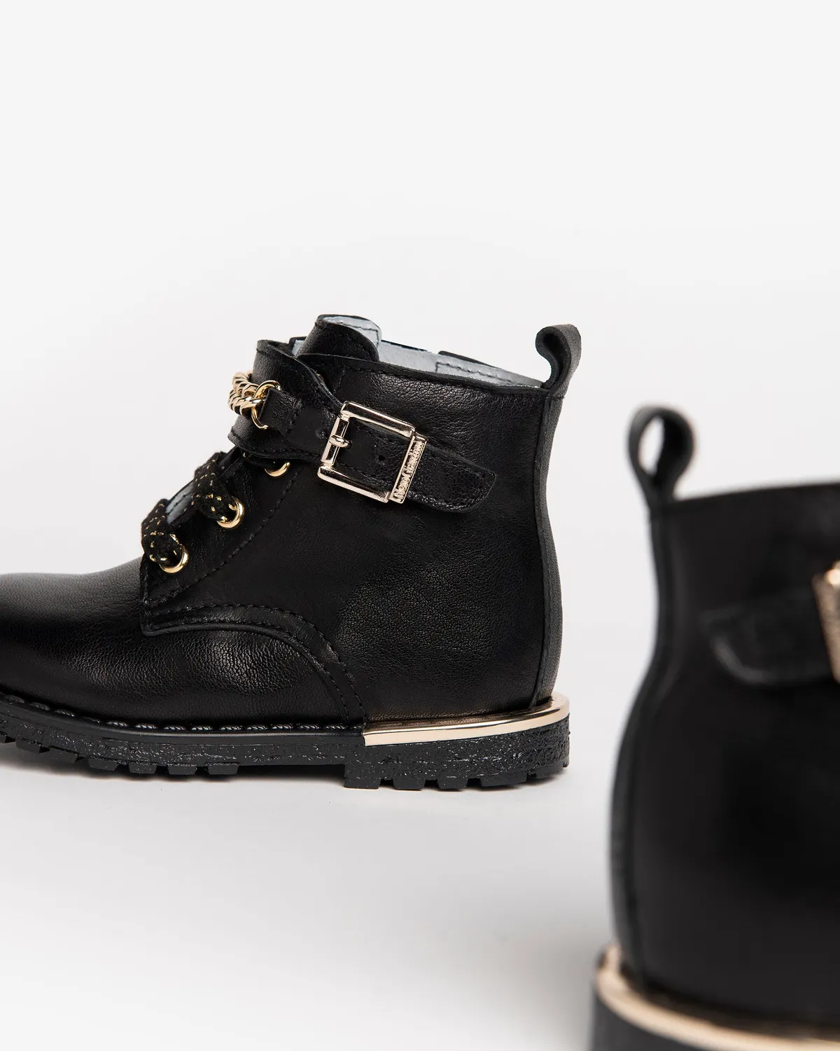 Ghete piele fete NeroGiardini Baby cu DryGo maro