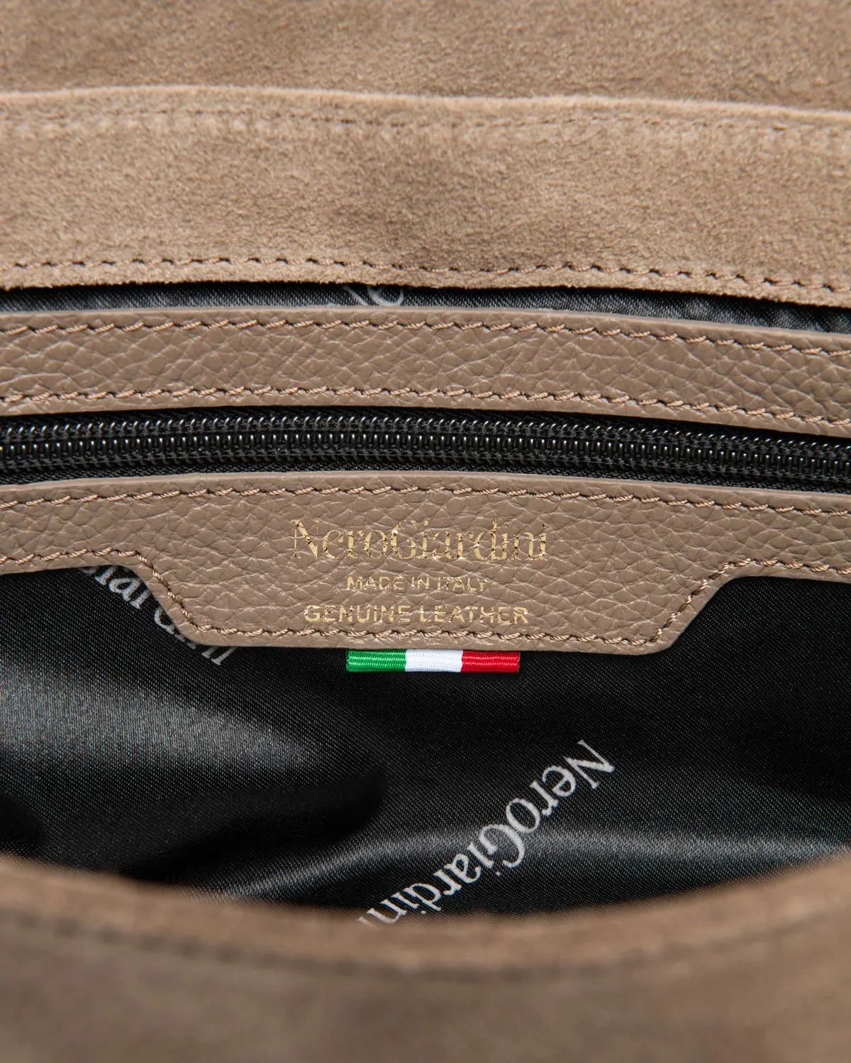 NeroGiardini geanta crossbody piele intoarsa dama