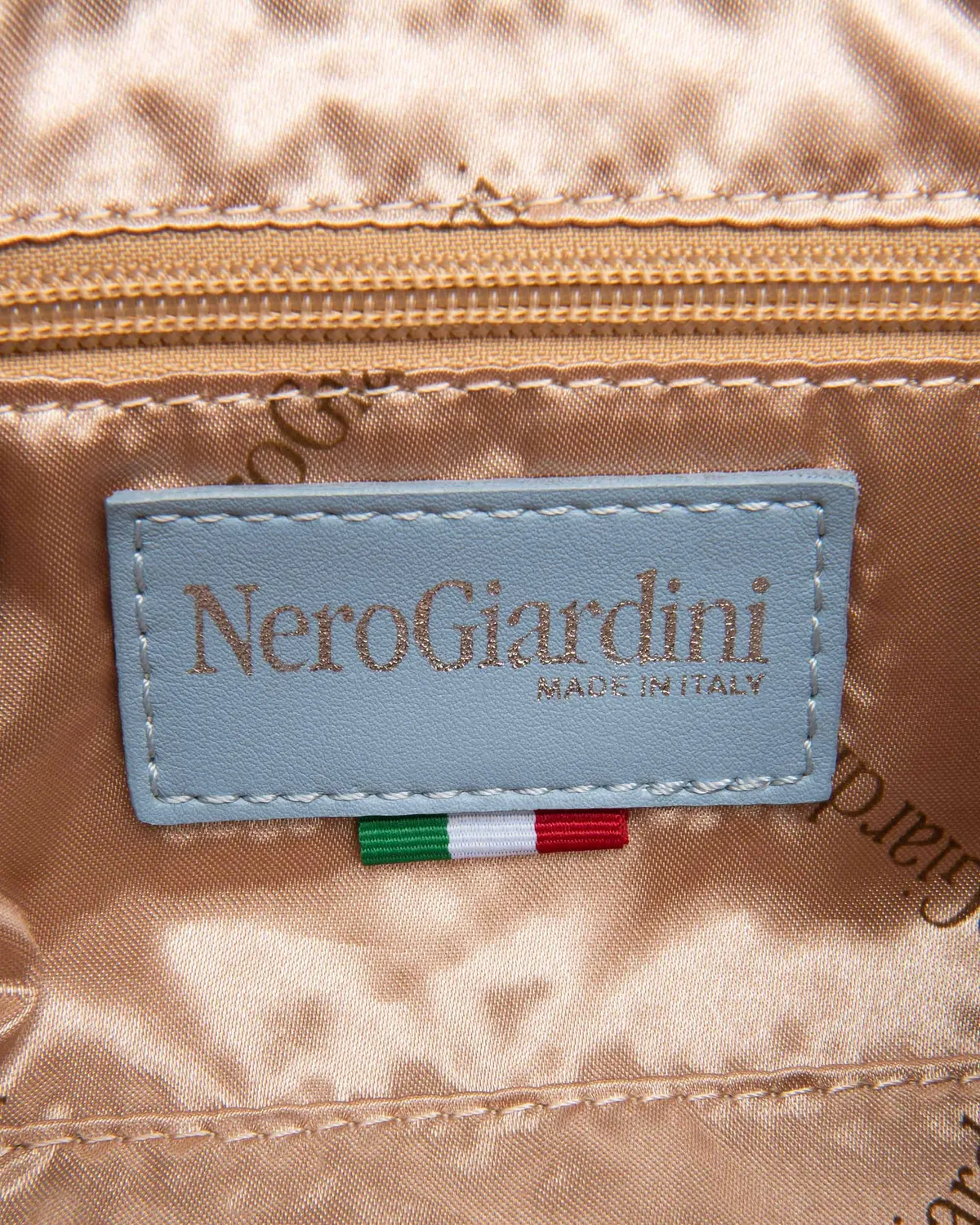 NeroGiardini Premium Plic Dama Material Tehnic