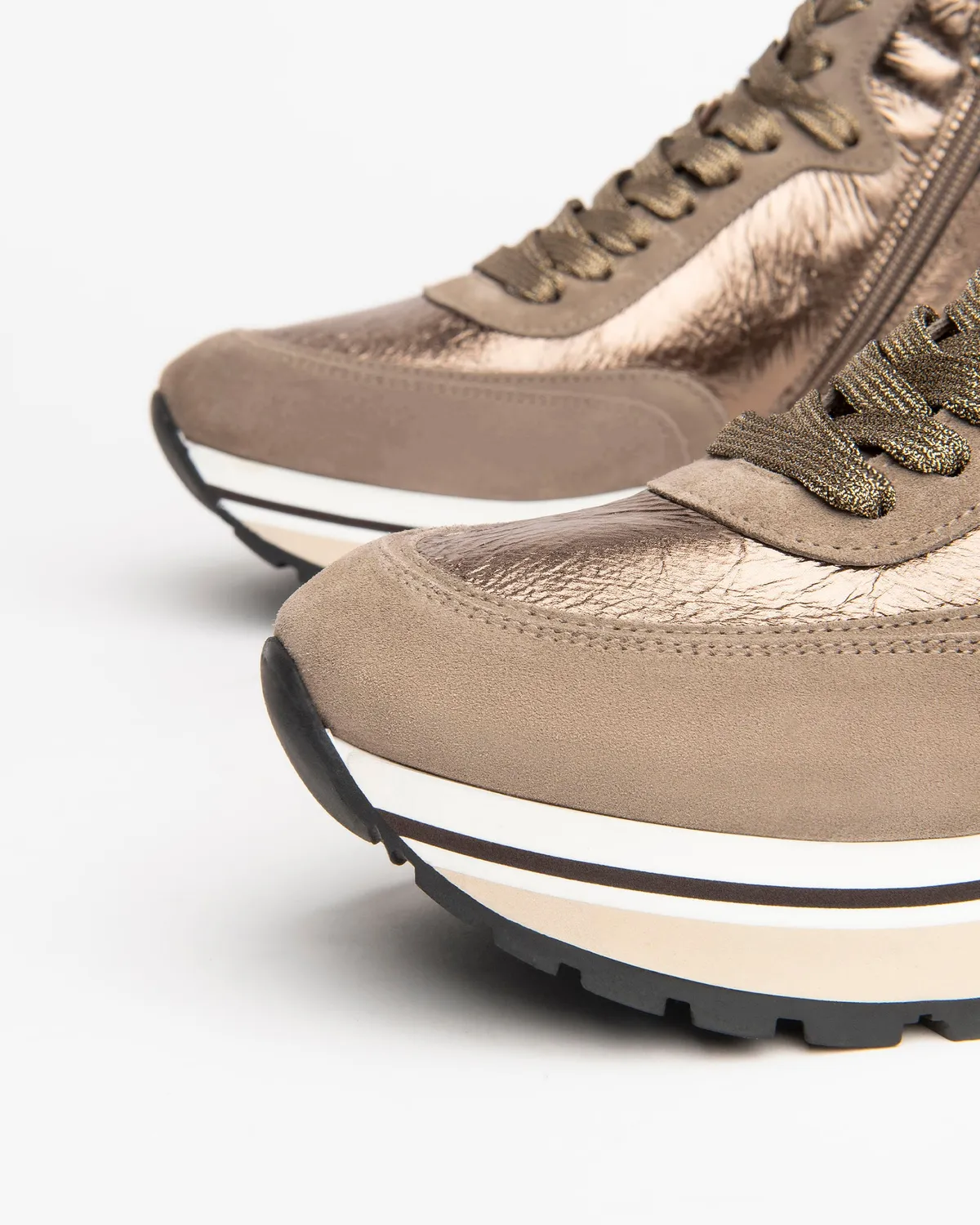 NeroGiardini sneakers înalți piele și piele întoarsă