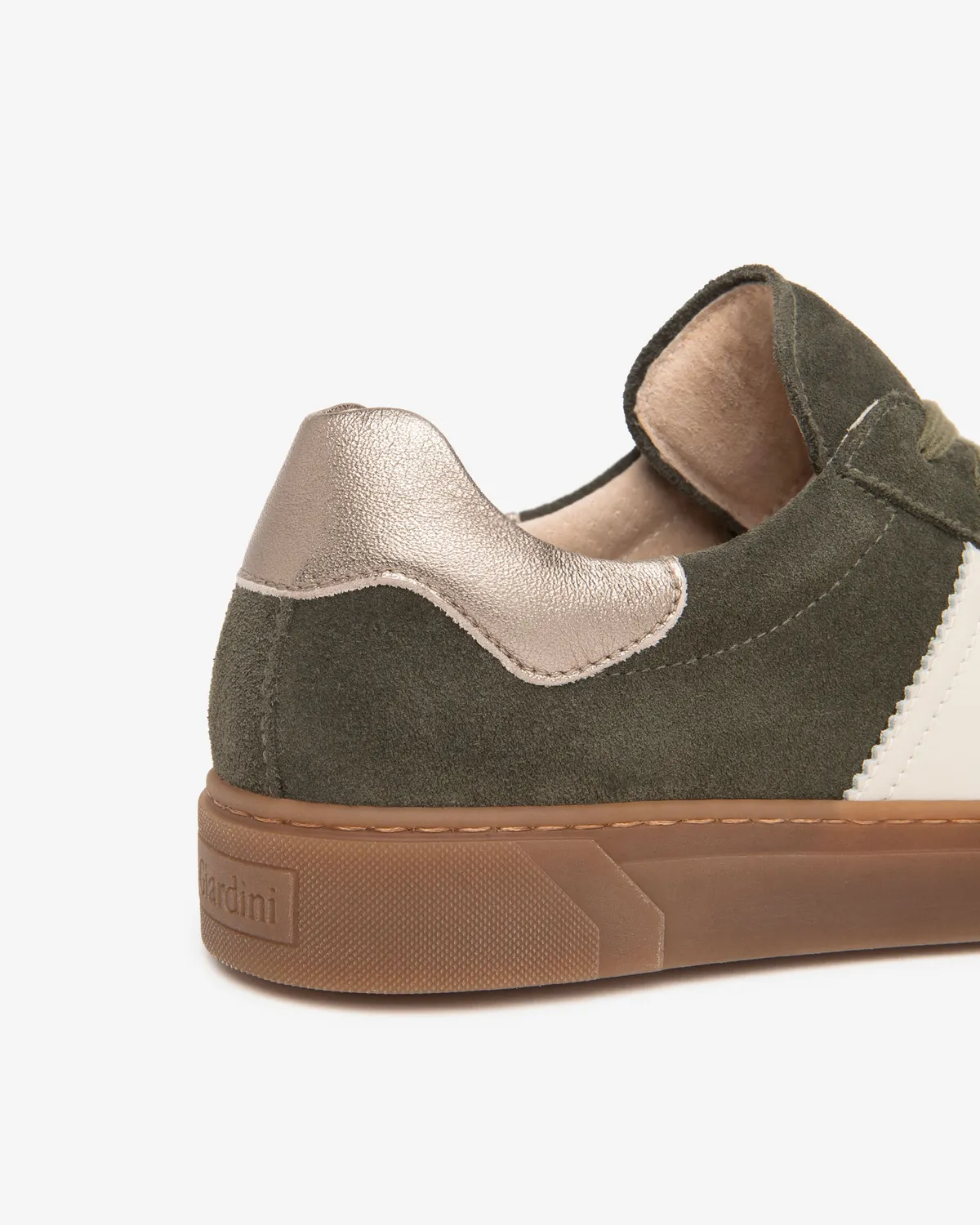 Sneakers damă NeroGiardini piele întoarsă cu șiret