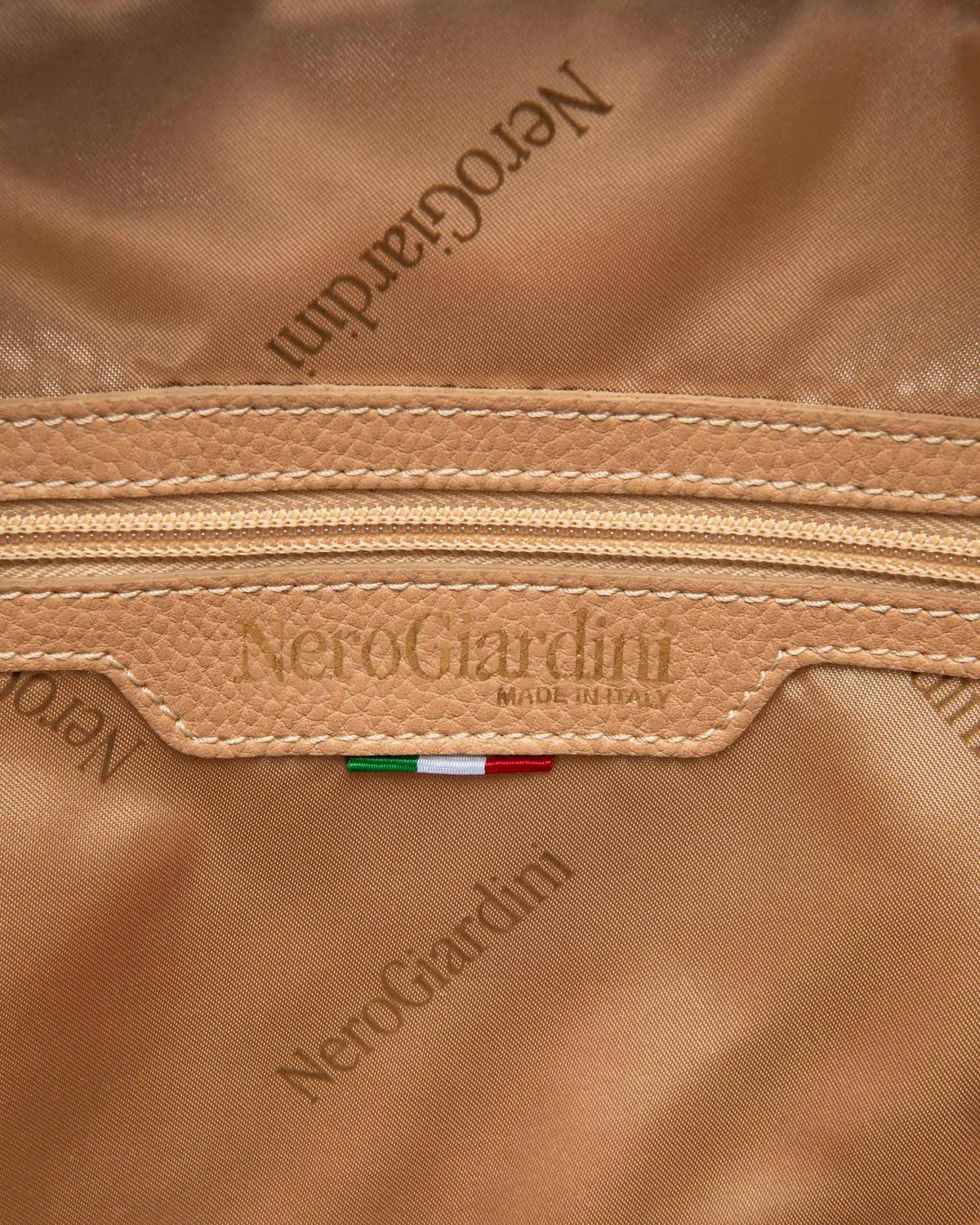 NeroGiardini rucsac dama material tehnic mic