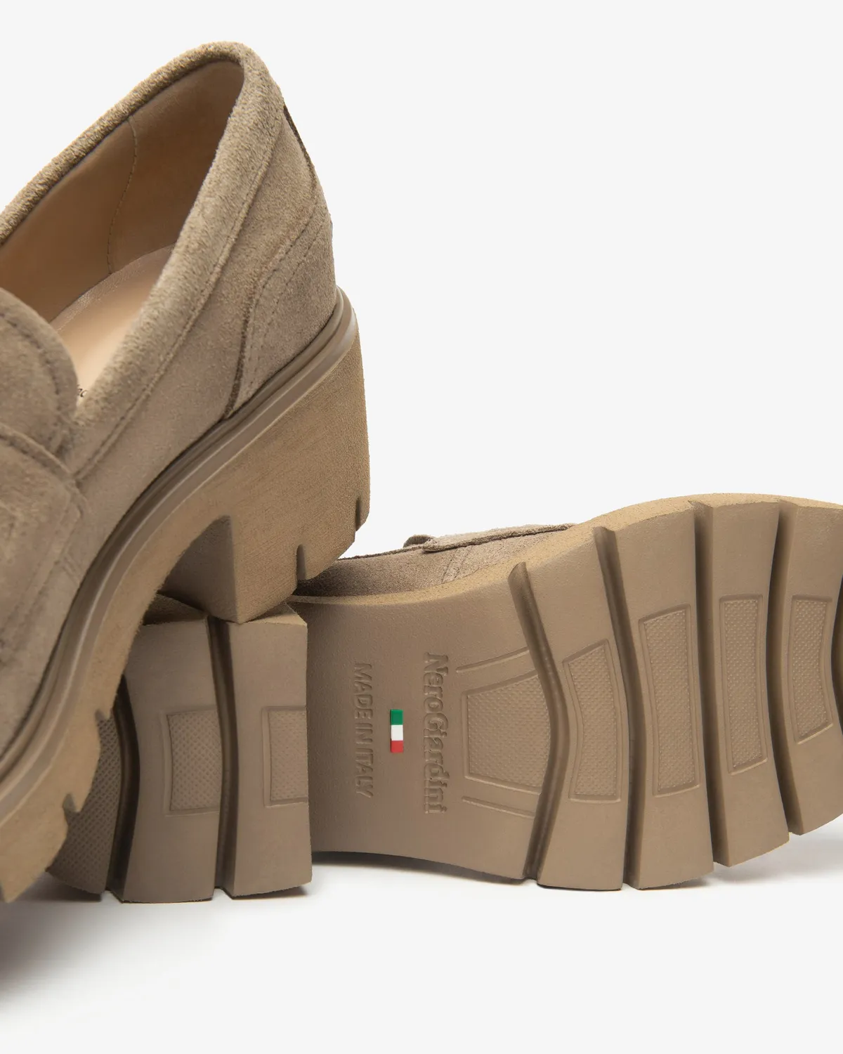 Mocasini NeroGiardini piele intoarsa dama toc 6 cm catarama