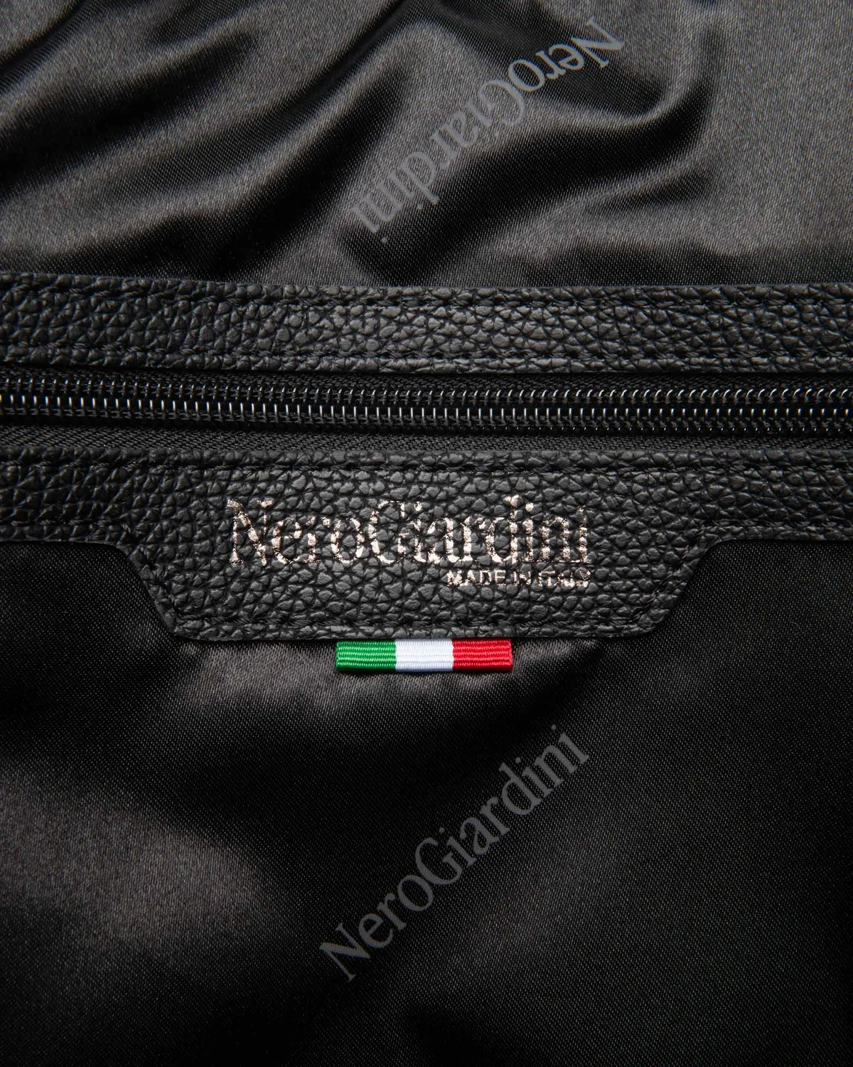 NeroGiardini geanta crossbody barbati material tehnic