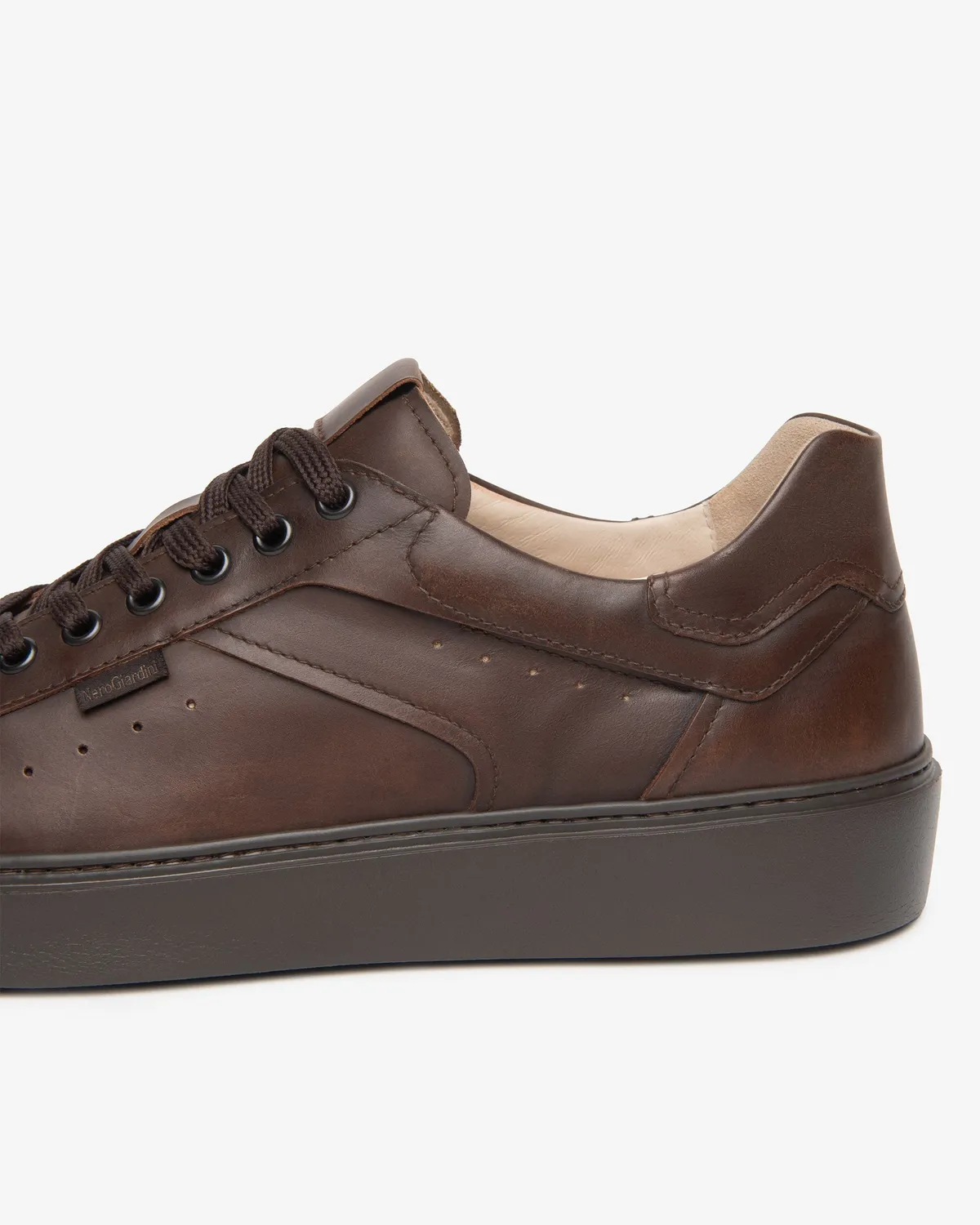 NeroGiardini Sneakers piele bărbați perforații