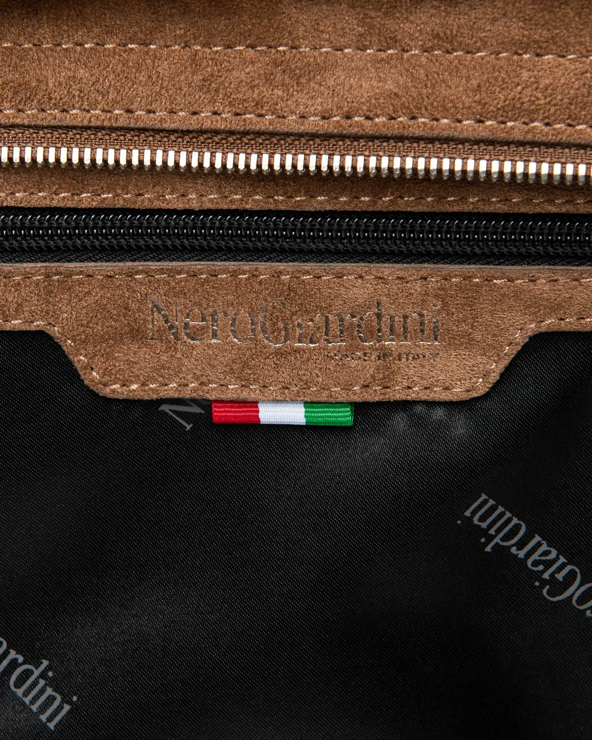 NeroGiardini geanta crossbody dama piele intoarsa
