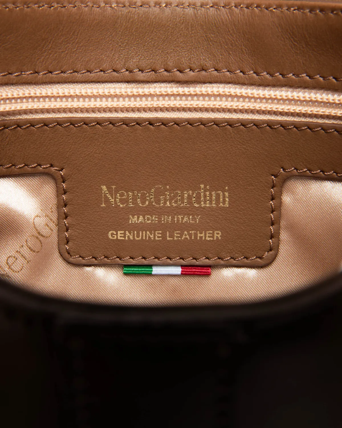 NeroGiardini Geanta Crossbody Piele Dama PZ