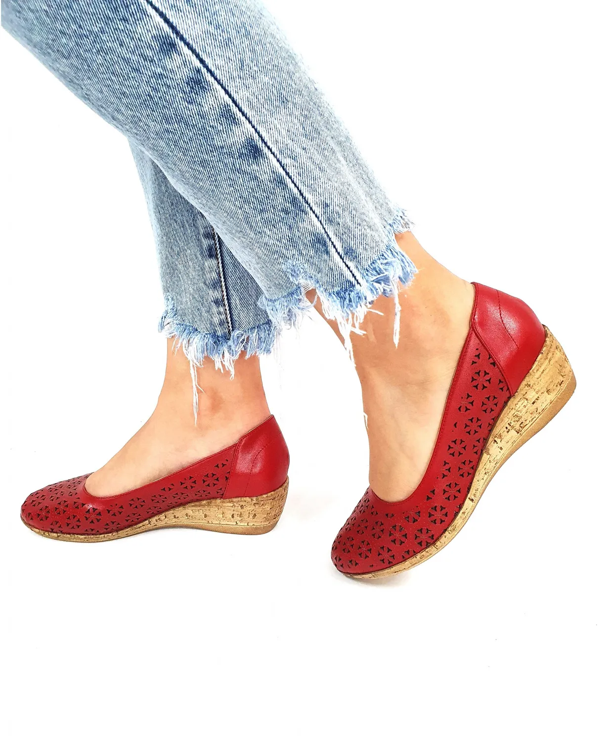 Catinca Shoes T15 R pantofi dama rosii perforati piele