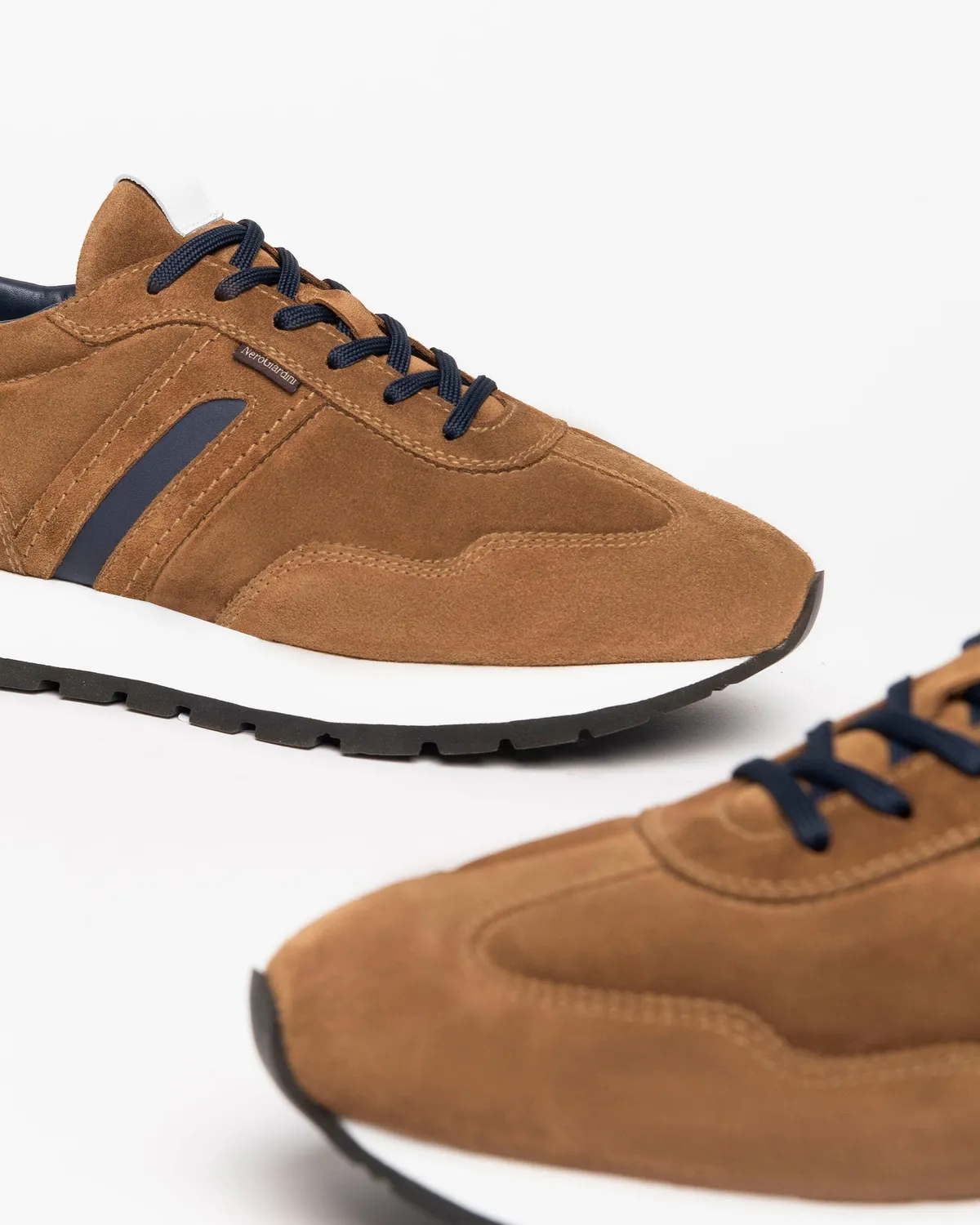 NeroGiardini Sneakers bărbați piele întoarsă sport