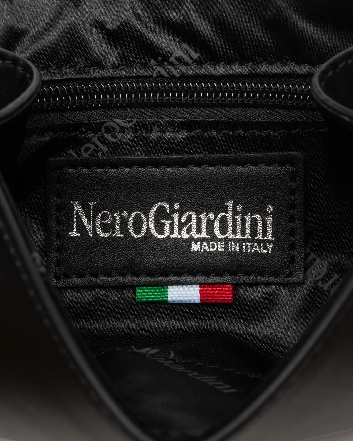 NeroGiardini Premium pocheta piele naturala dama