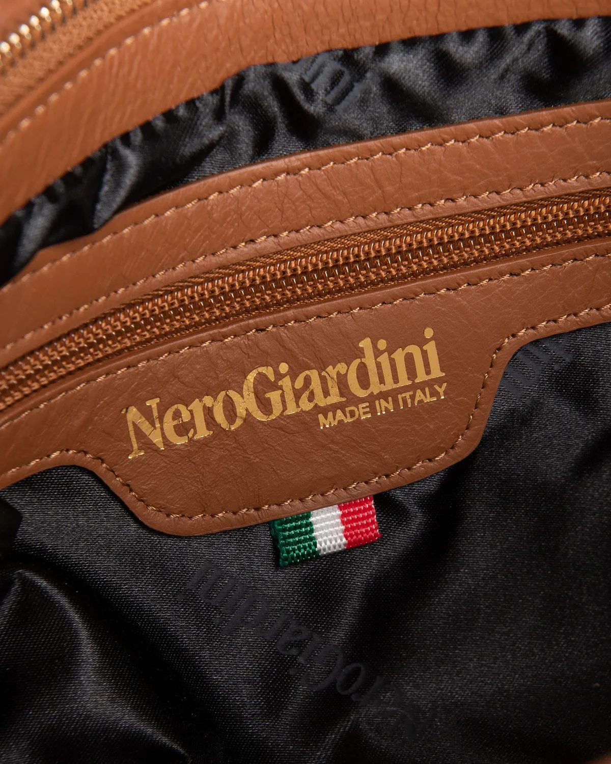 NeroGiardini geanta dama piele naturala crossbody