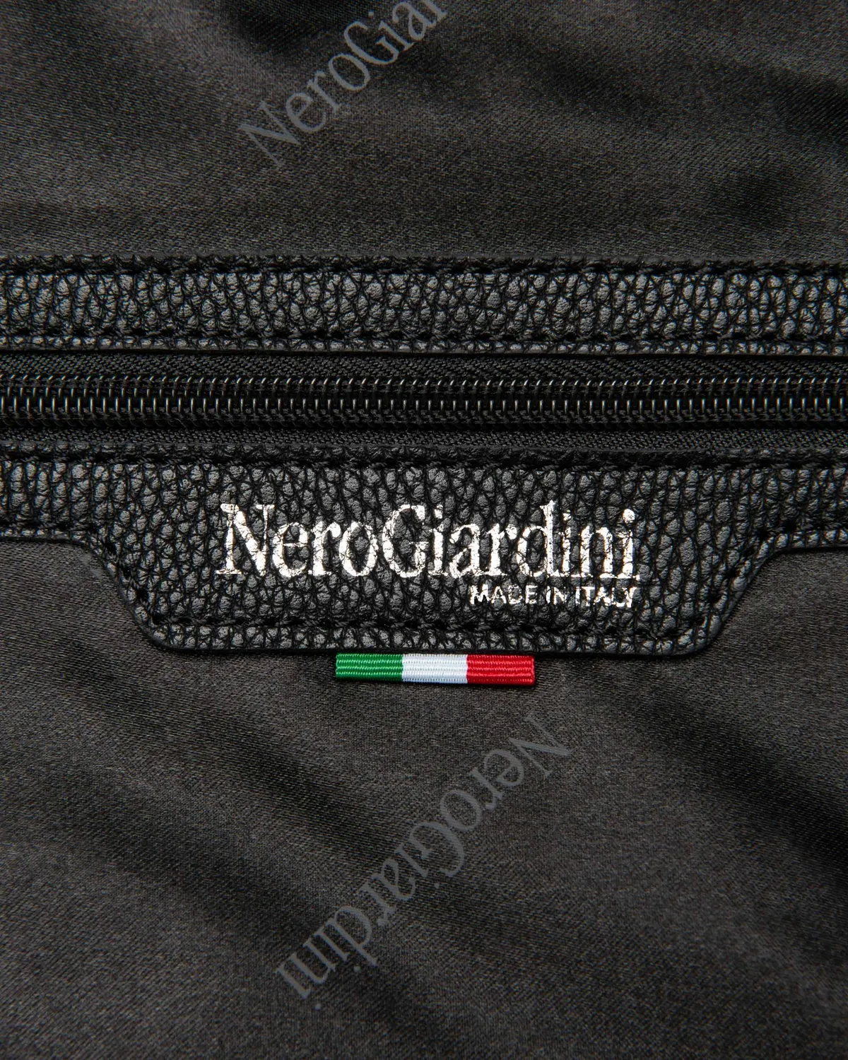 NeroGiardini Geanta crossbody dama material tehnic PZ