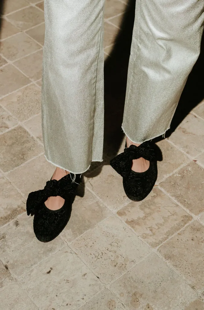 Flagelus Lyra Sylva pantofi slip-on negru brodat