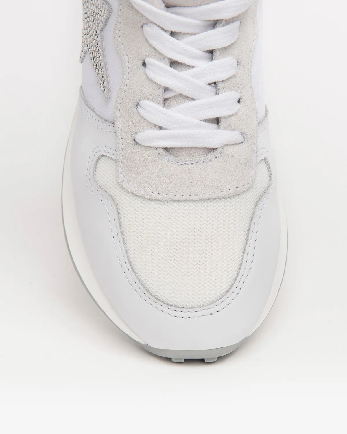 NeroGiardini Sneakers fete piele cu stea aplicata 31-39
