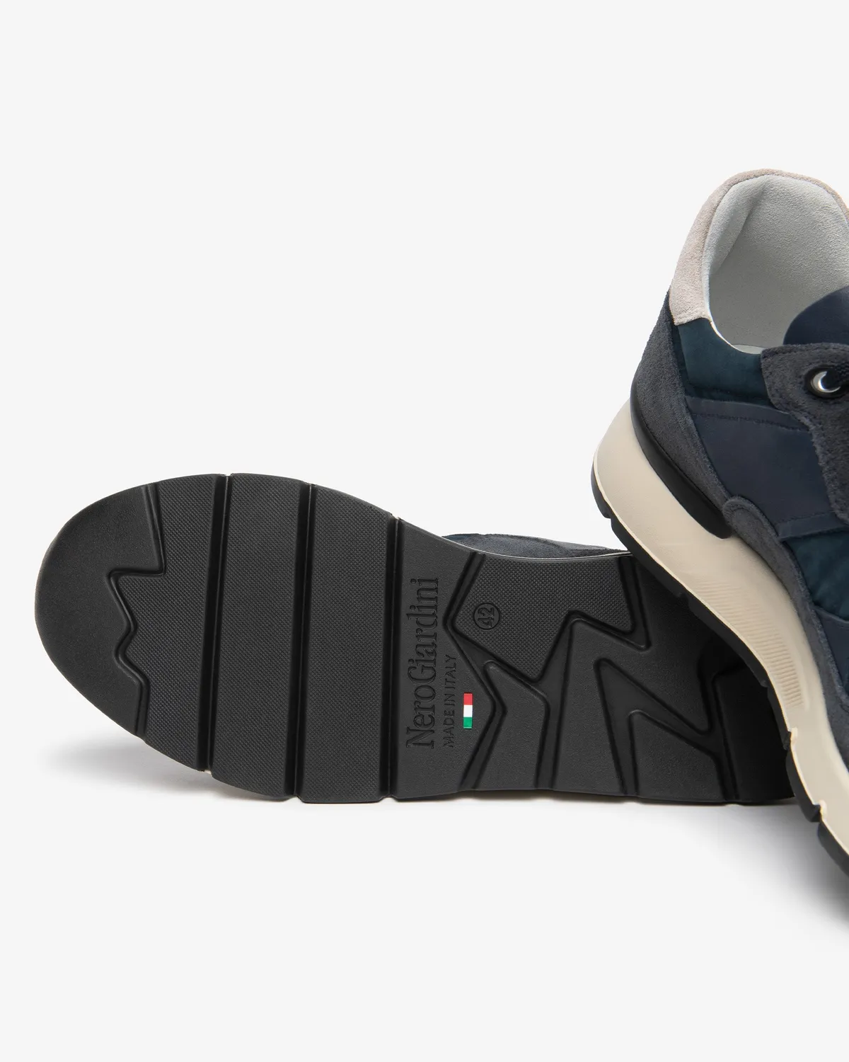 Sneakers barbati NeroGiardini piele intoarsa canvas