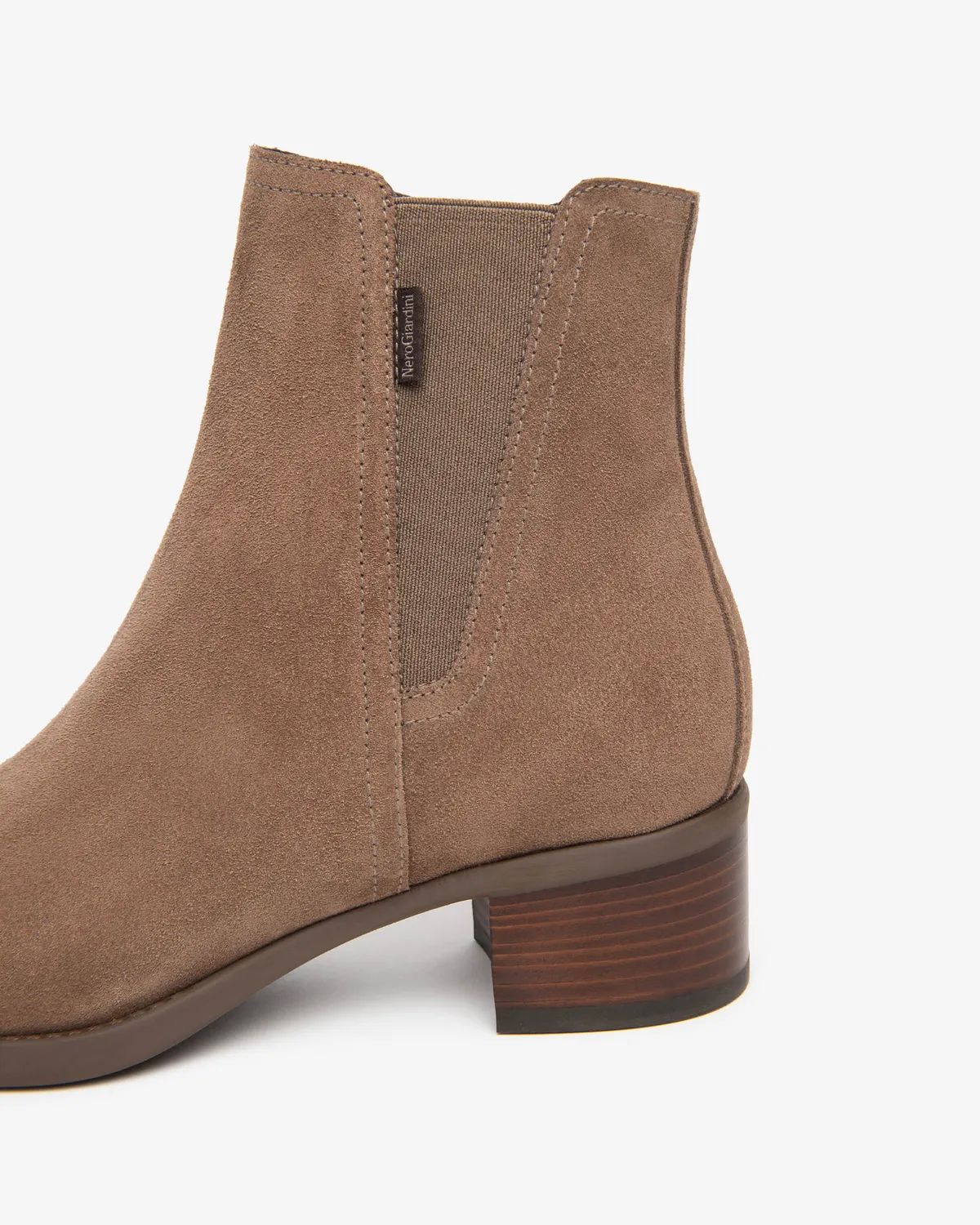 NeroGiardini ghete chelsea dama piele intoarsa toc 4cm