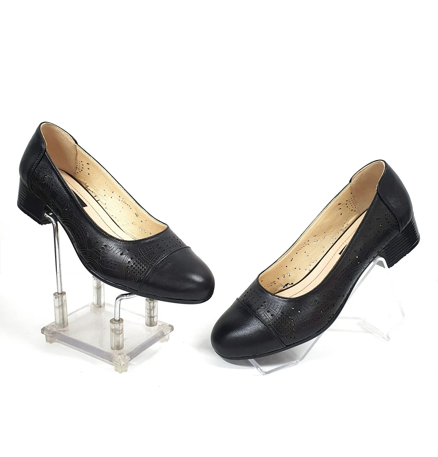 Catinca Shoes T11 N pantofi dama perforati negri