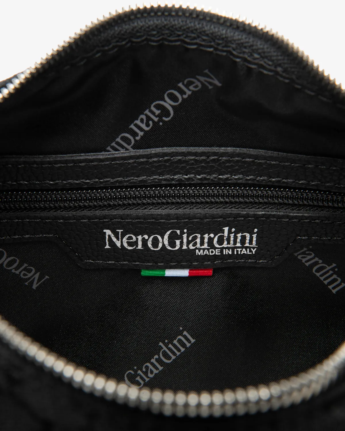 NeroGiardini geanta crossbody material tehnic unica