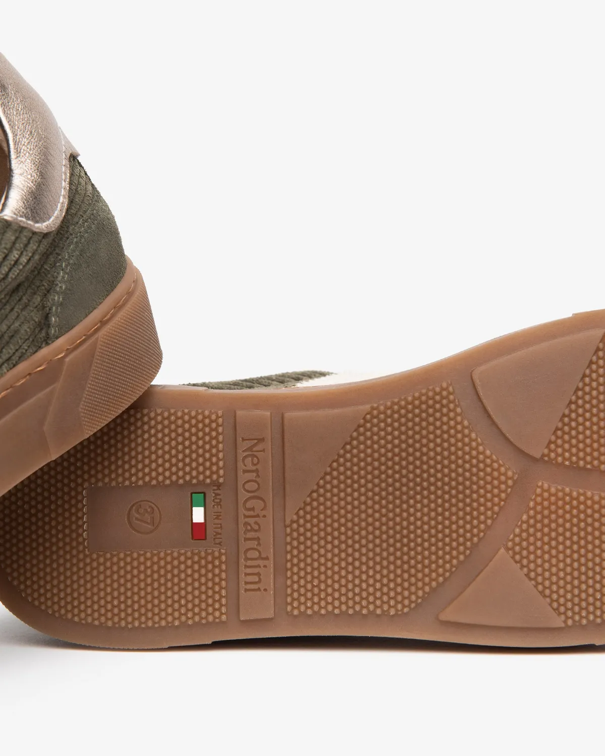 NeroGiardini Sneakers catifea piele dama siret