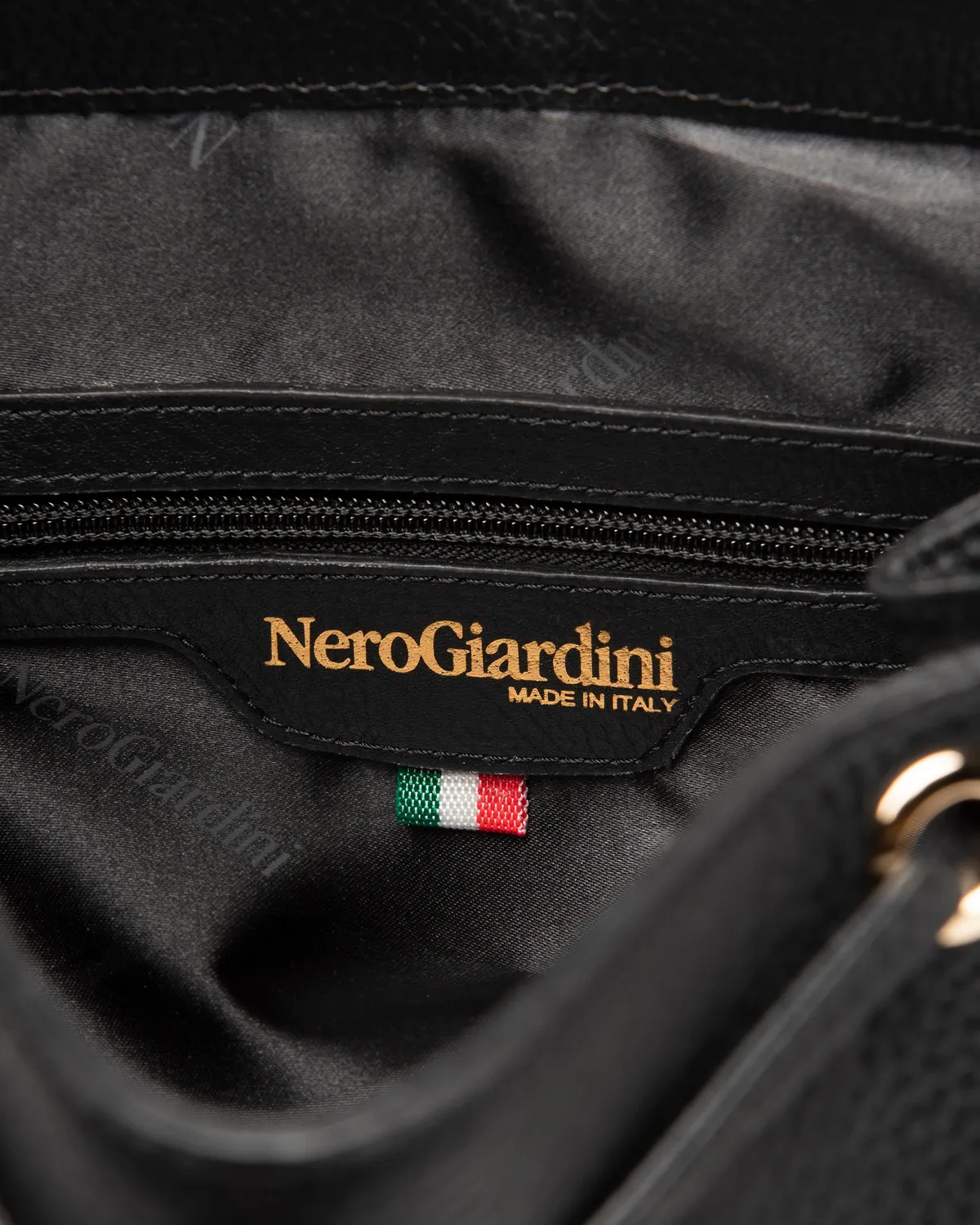 NeroGiardini rucsac mic dama material tehnic