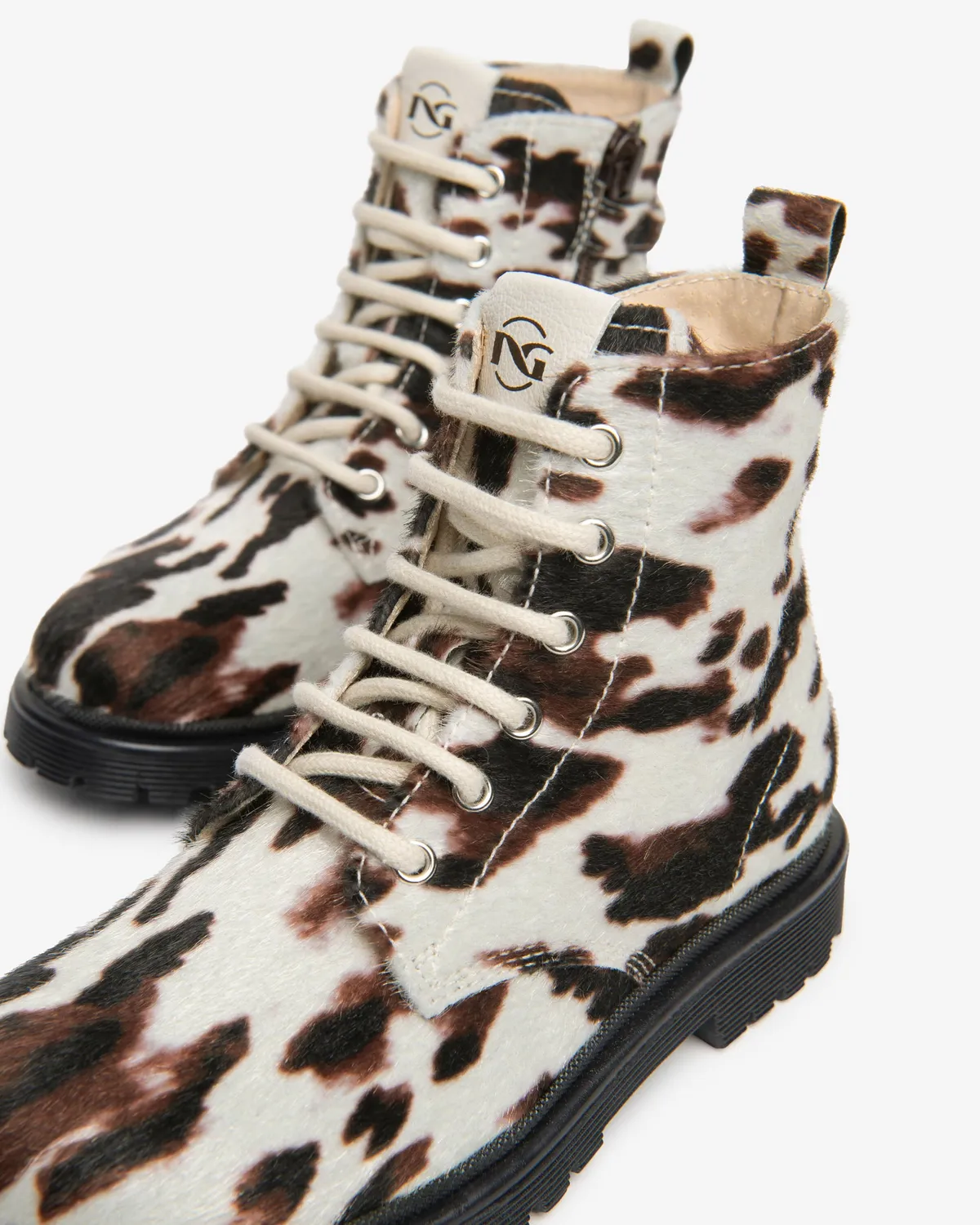 NeroGiardini bocanci fete piele animal print