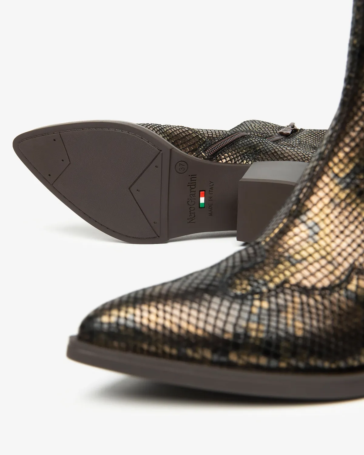 NeroGiardini botine chelsea damă piele python toc 5 cm