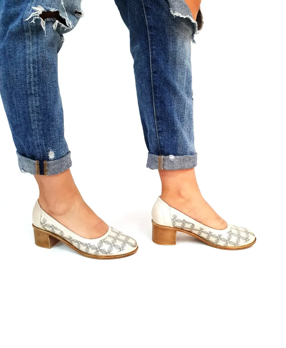 Catinca Shoes T13 BJS pantofi dama piele bej perforati