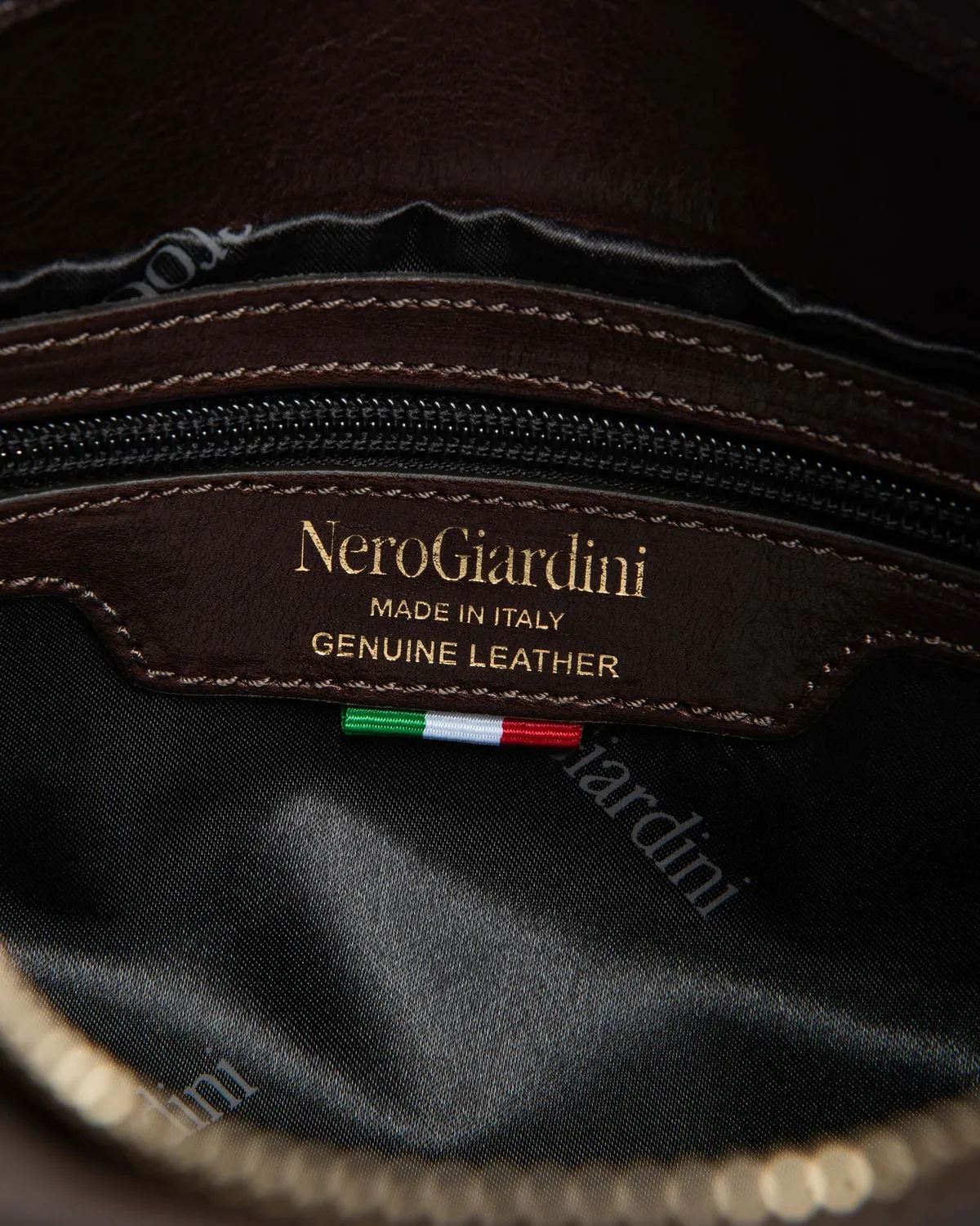 NeroGiardini geanta hobo dama piele ciucuri